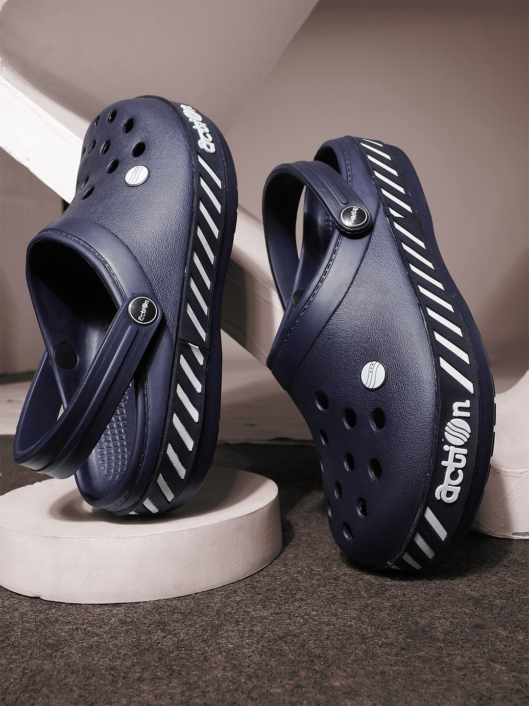 

Action Men Casual Clogs, Navy blue