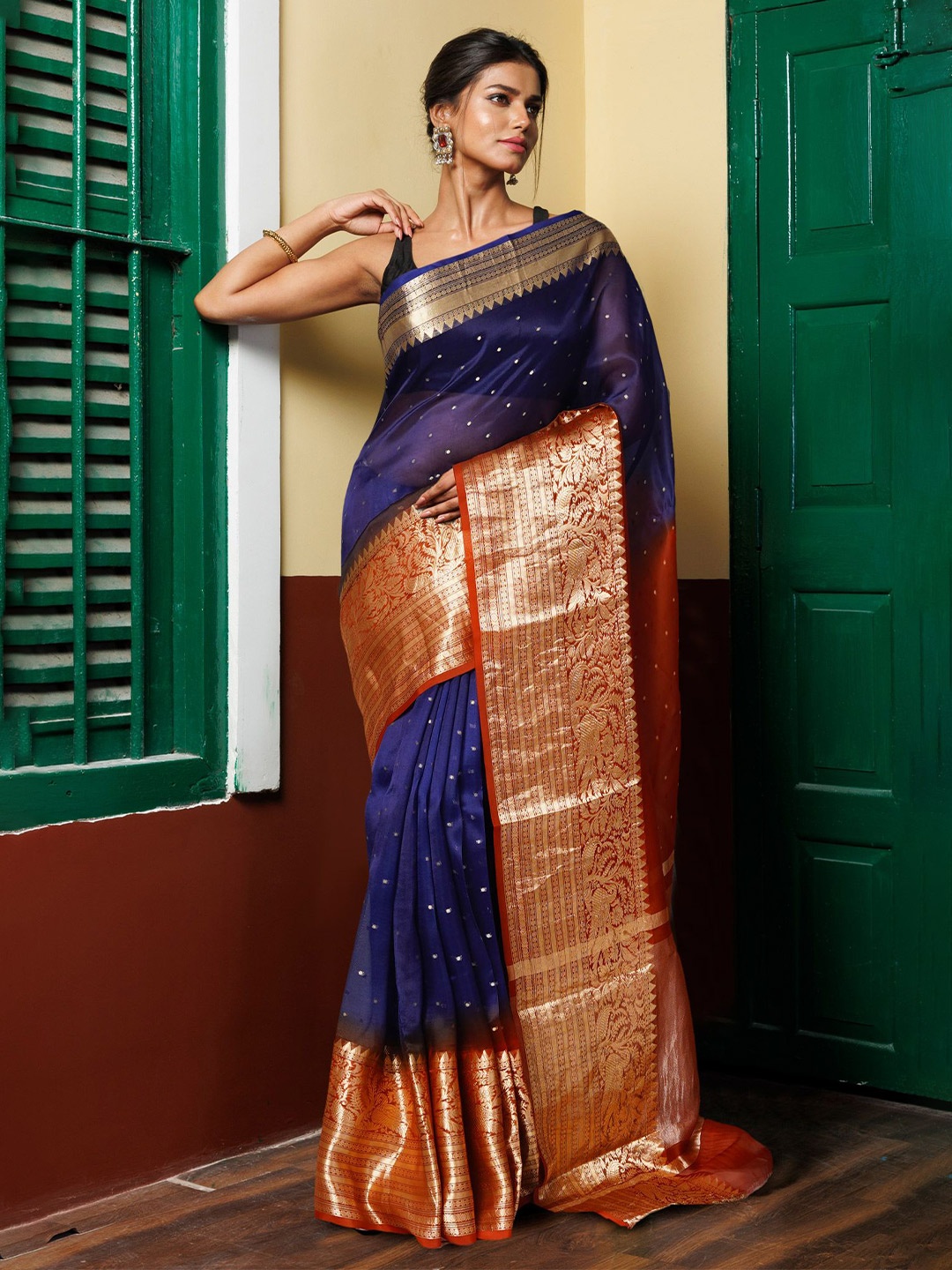 

Unnati Silks Ombre Zari Handloom Banarasi Saree, Navy blue