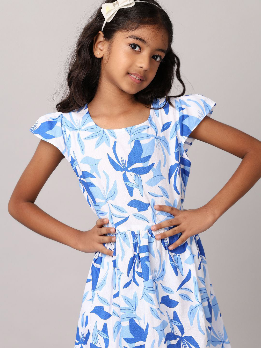

V-Mart Girls Floral Printed Round Neck Cap Sleeves Fit & Flare Dress, White