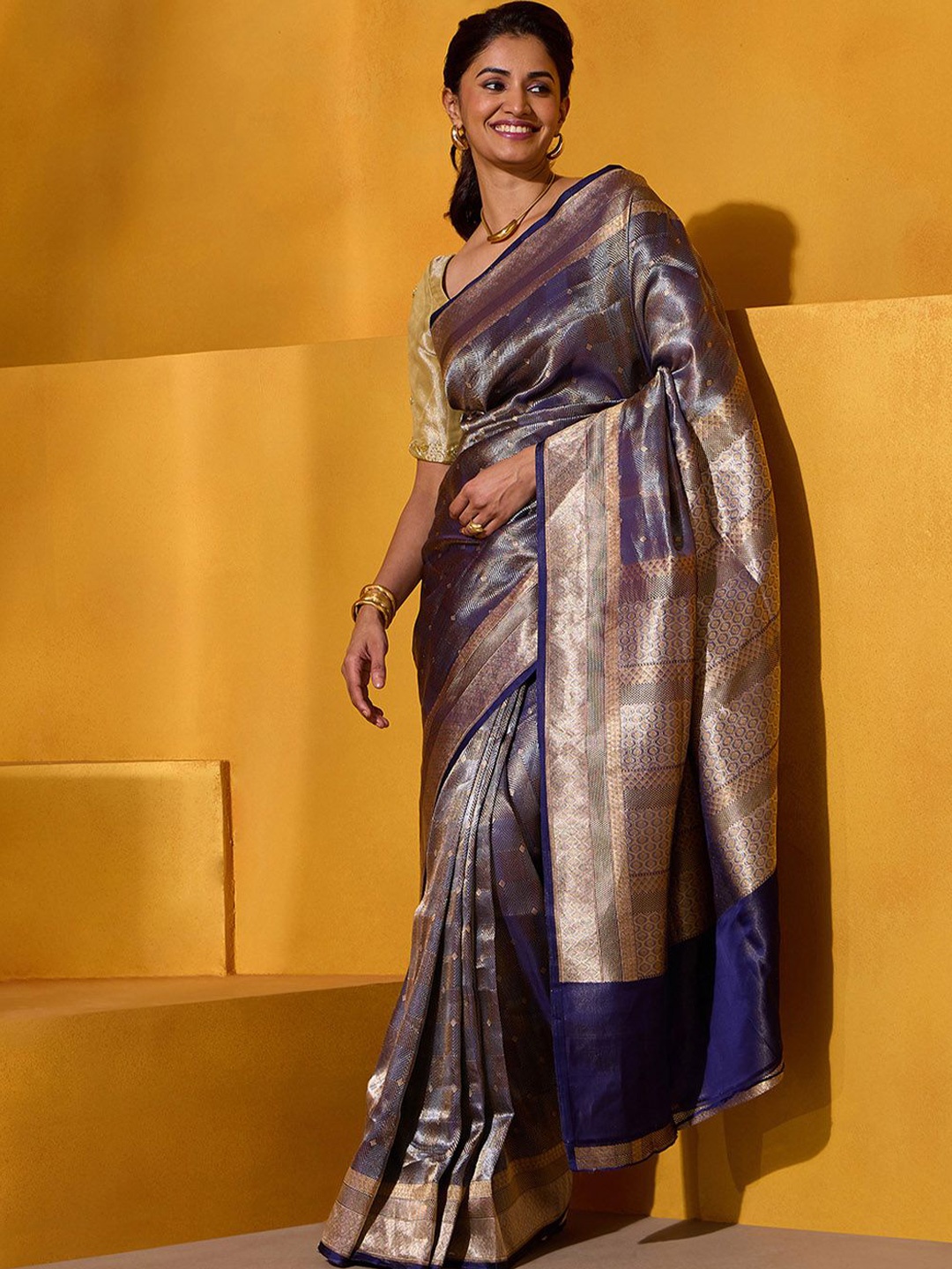 

Taneira Woven Design Zari Banarasi Saree, Blue