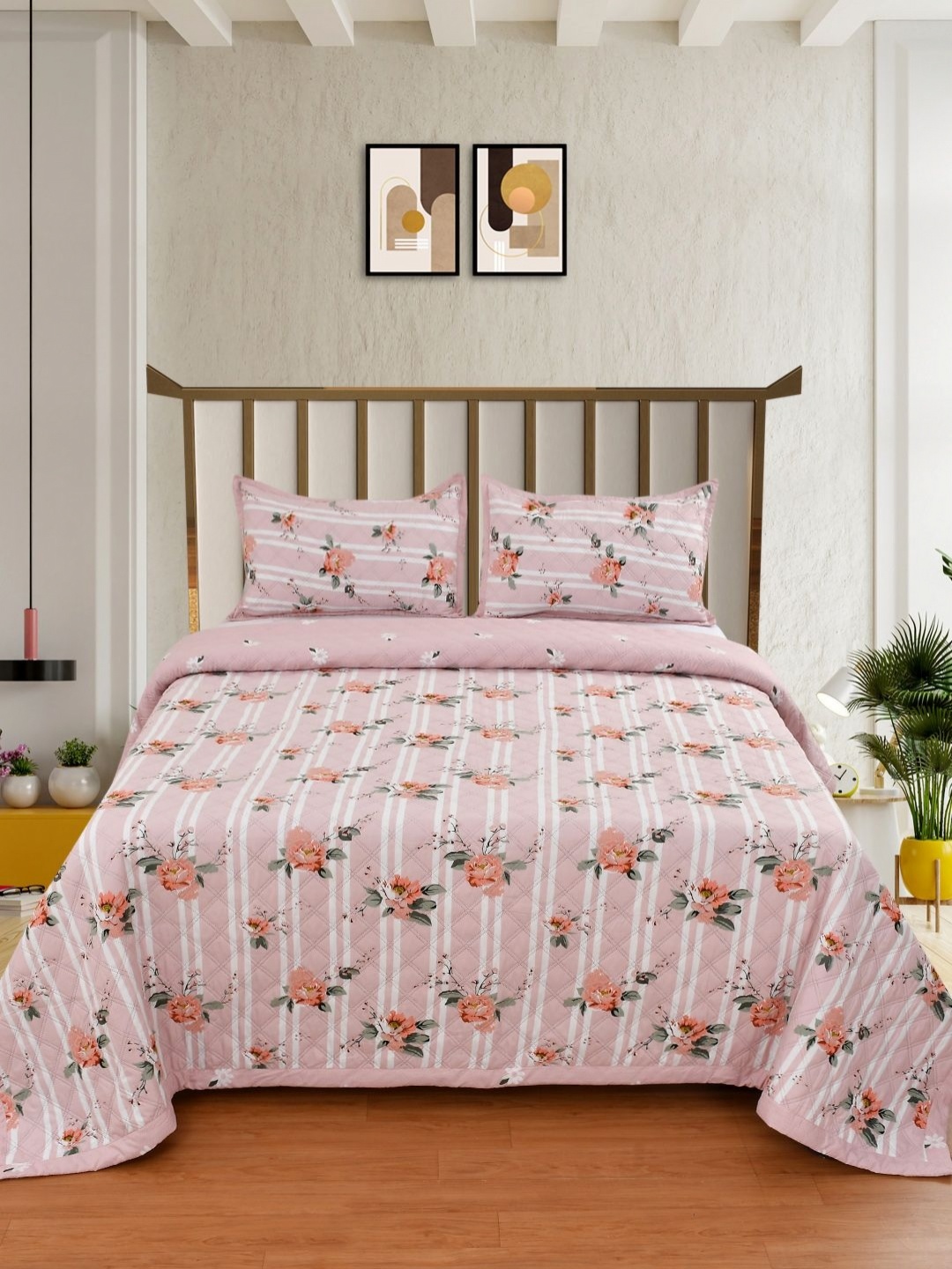 

BELVOSTUM White & Peach-Coloured Floral 250 TC King Bedsheet with 2 Pillow Covers