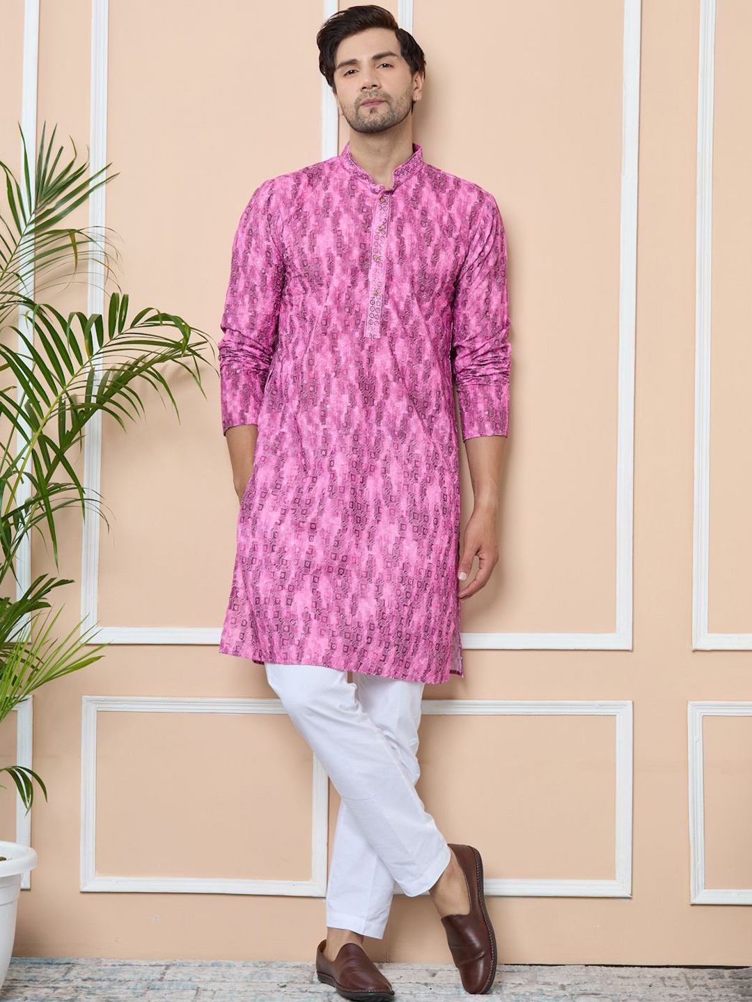 

See Designs Men Printed Regular Pure Cotton Kurta with Pyjamas, Pink