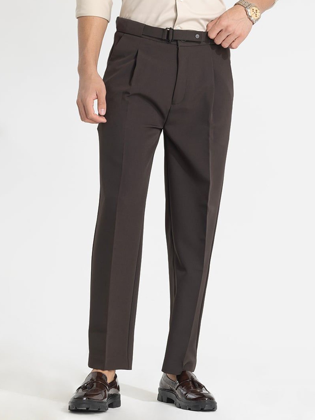 

Snitch Men Classic Pleated Trousers, Brown