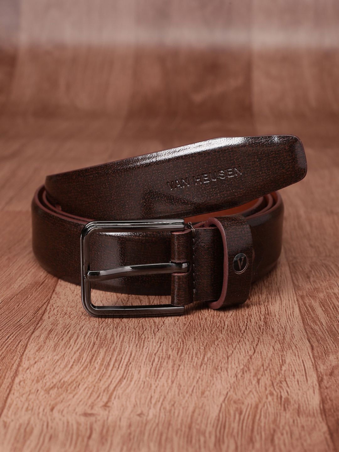 

Van Heusen Men Textured Leather Belt, Brown