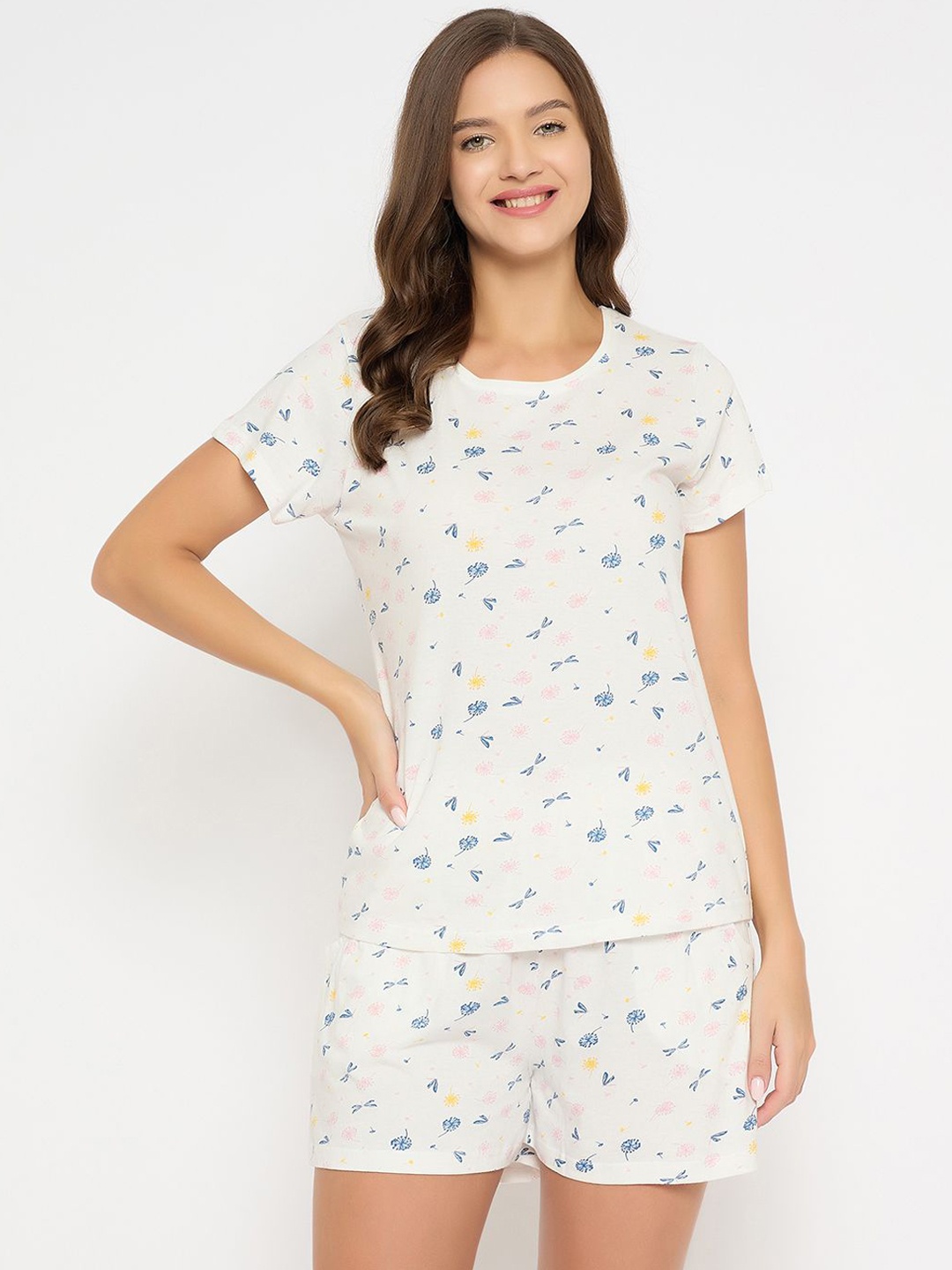 

Clovia Women Printed Night suit, White