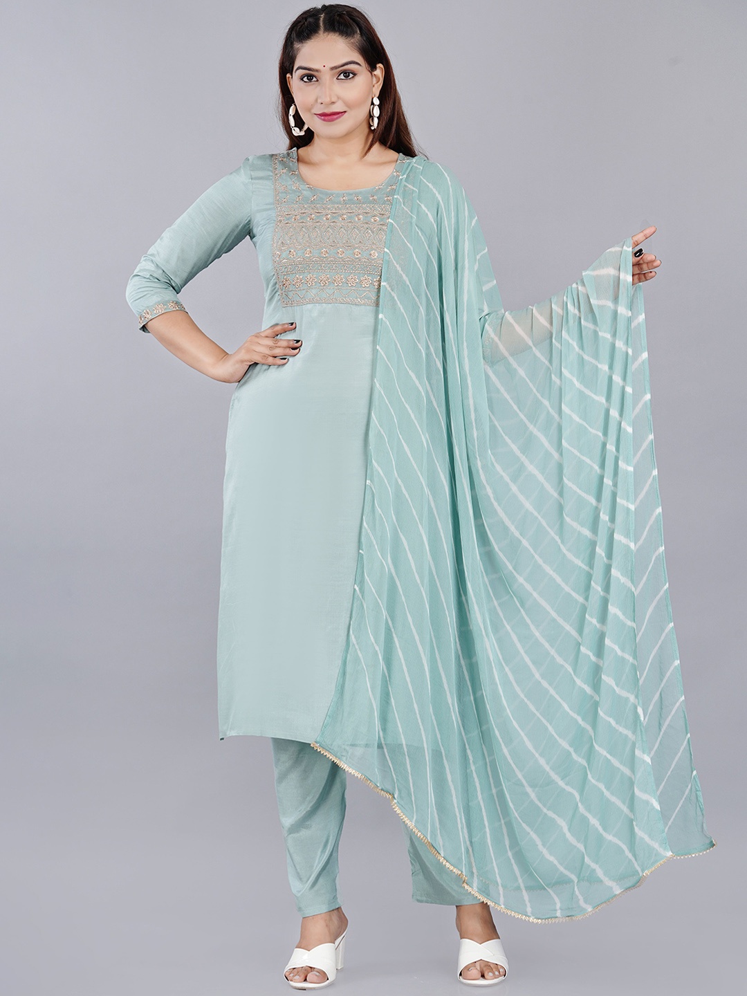 

BAESD Women Embroidered Regular Kurta with Trousers, Green