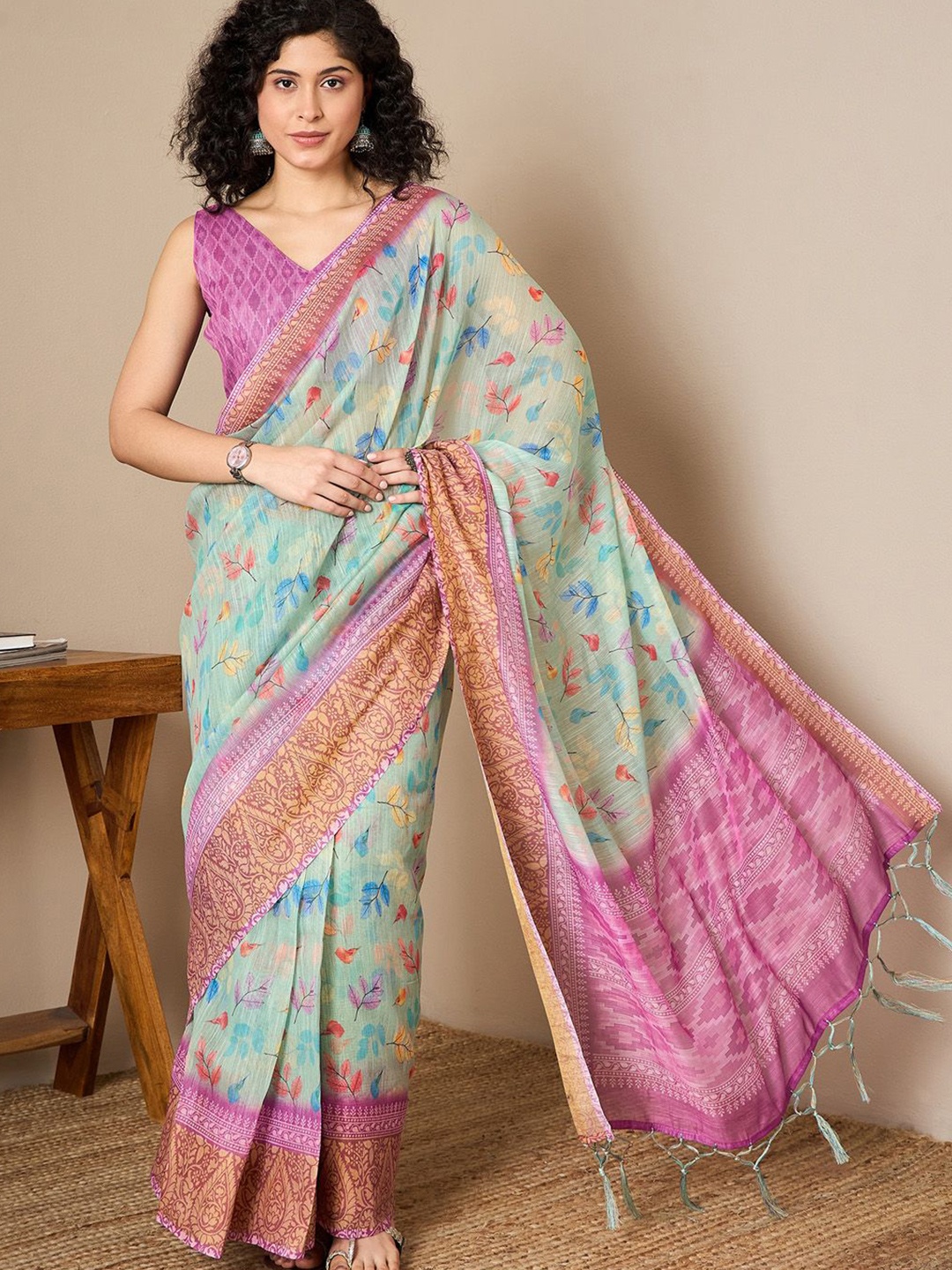 

Mitera Floral Ready to Wear Banarasi Saree, Sea green