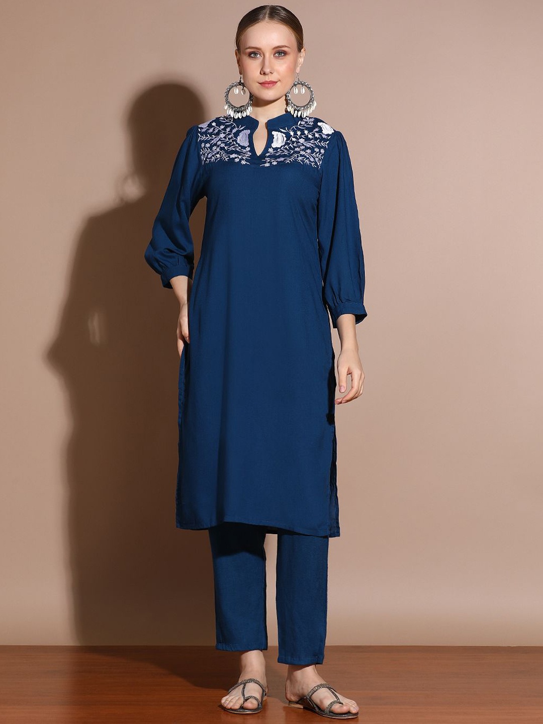 

Anouk Floral Yoke Design Regular Thread Work Straight Kurta with Trousers, Navy blue