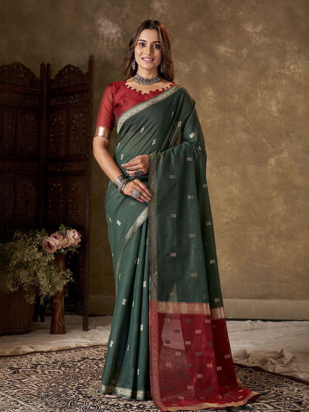 

KAYOMMI Ethnic Motifs Zari Pure Cotton Banarasi Saree, Green