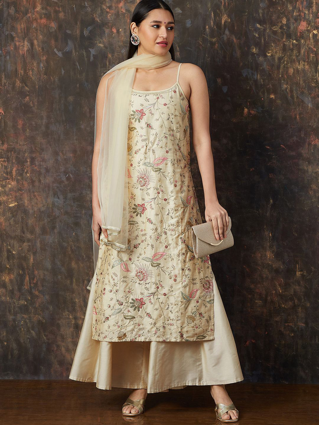 

Melange by Lifestyle Women Floral Embroidered Regular Kurta with Pyjamas & With Dupatta, Off white