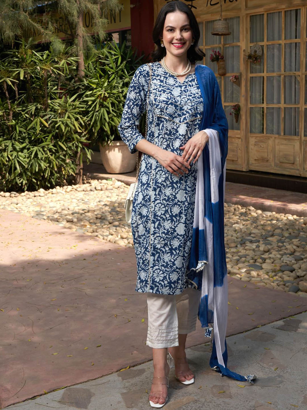 

Sangria Printed Pure Cotton Kurta Set, Navy blue