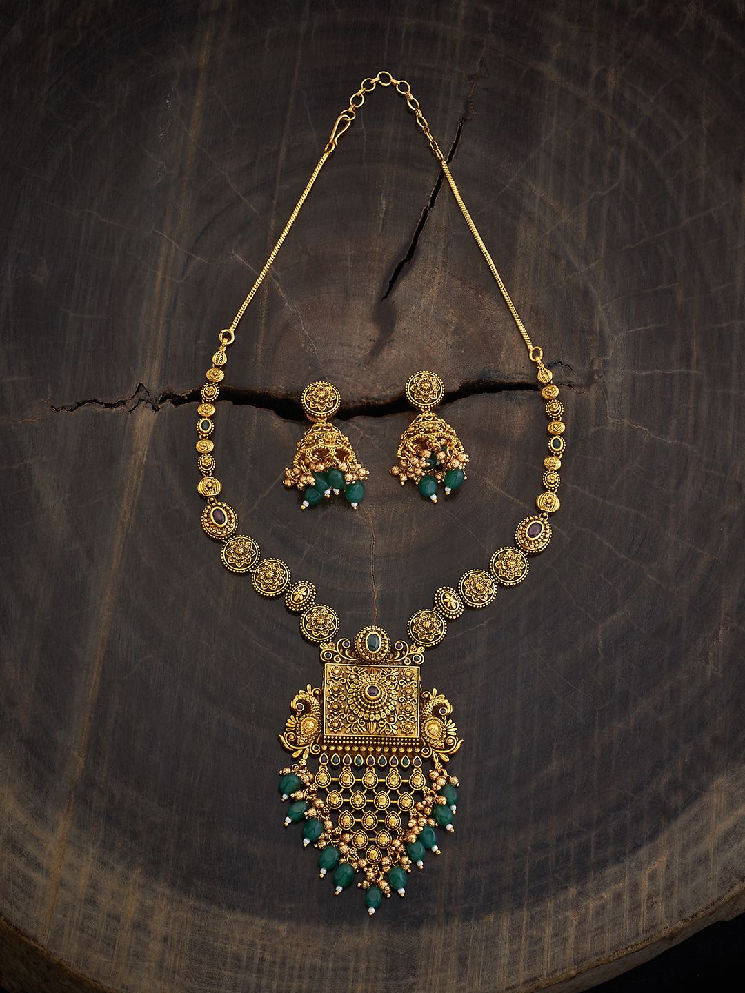 

Kushal's Fashion Jewellery Gold-Plated Stone Studded & Beaded Jewellery Set