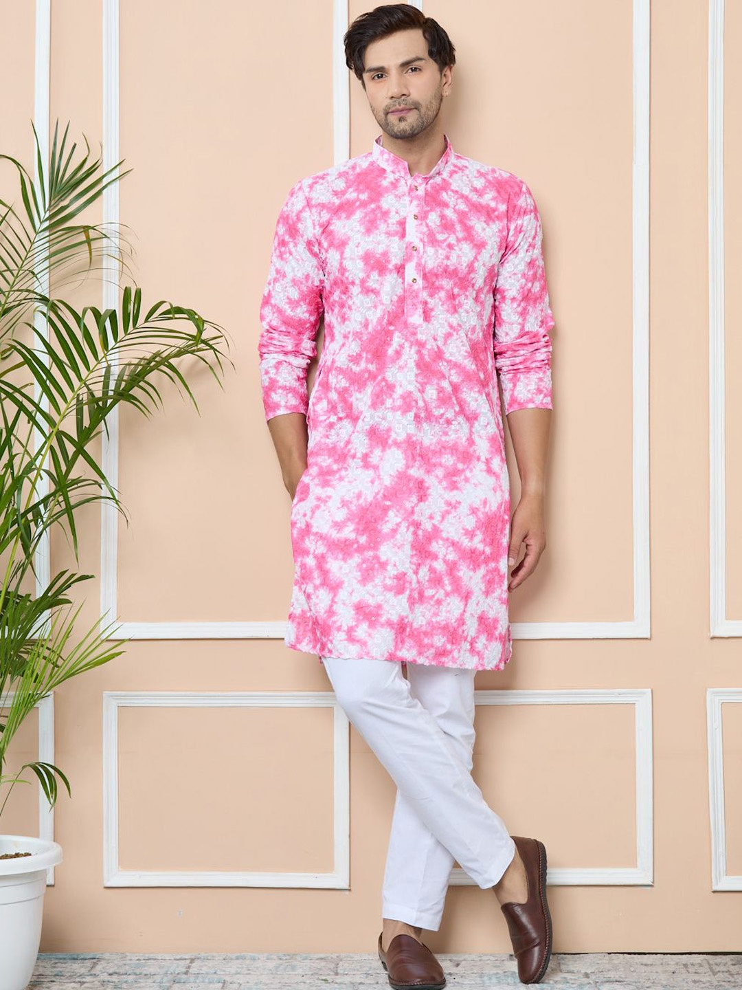 

See Designs Men Dyed Regular Pure Cotton Kurta with Pyjamas, Pink