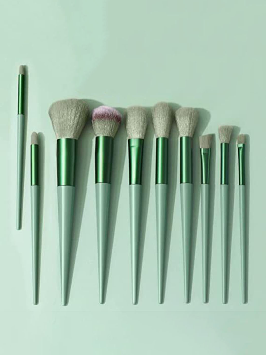 

YELGO Set Of 20 Makeup Brushes, Multi
