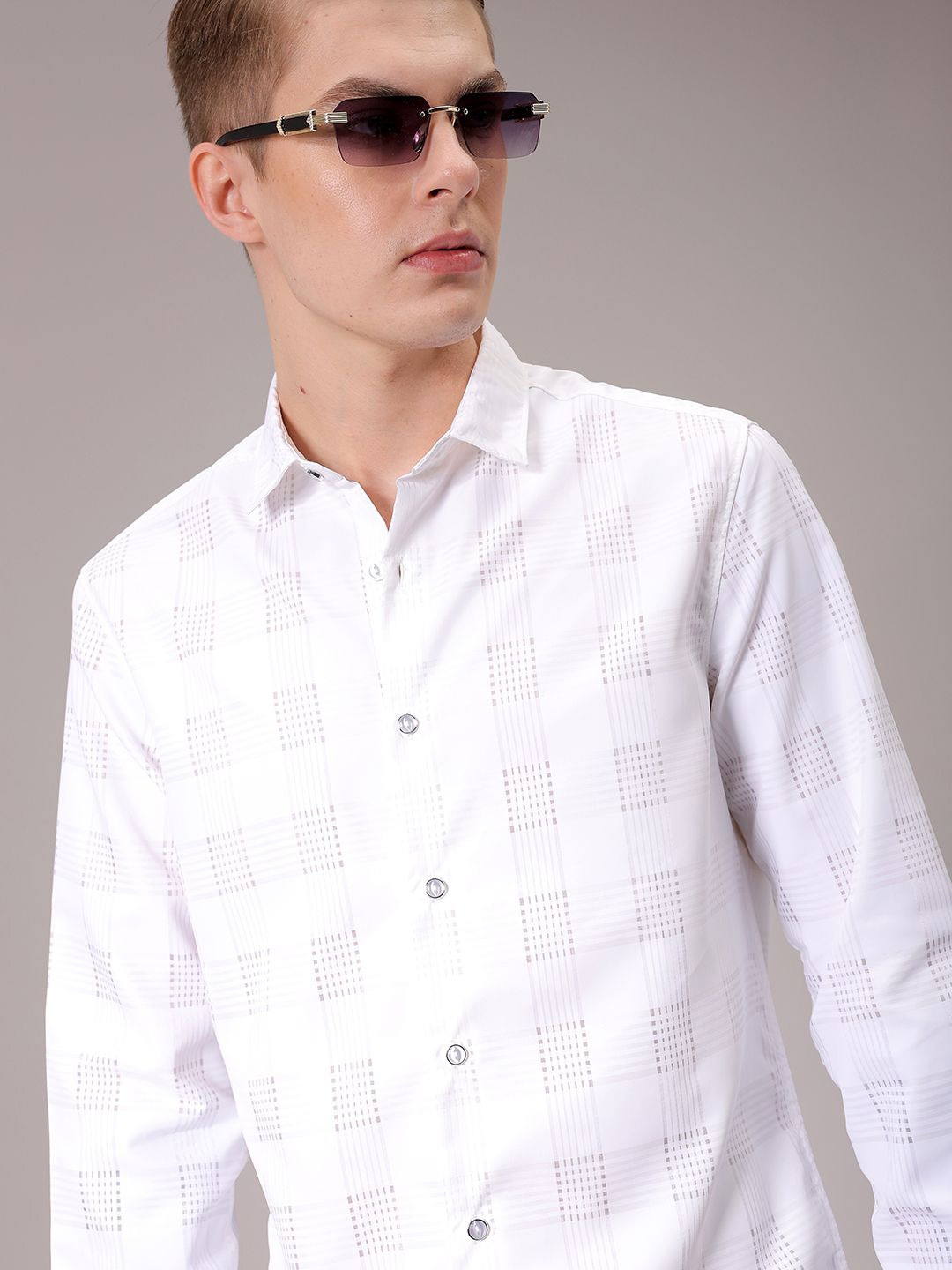 

The Indian Garage Co Men Spread Collar Checked Slim Fit Party Shirt, White