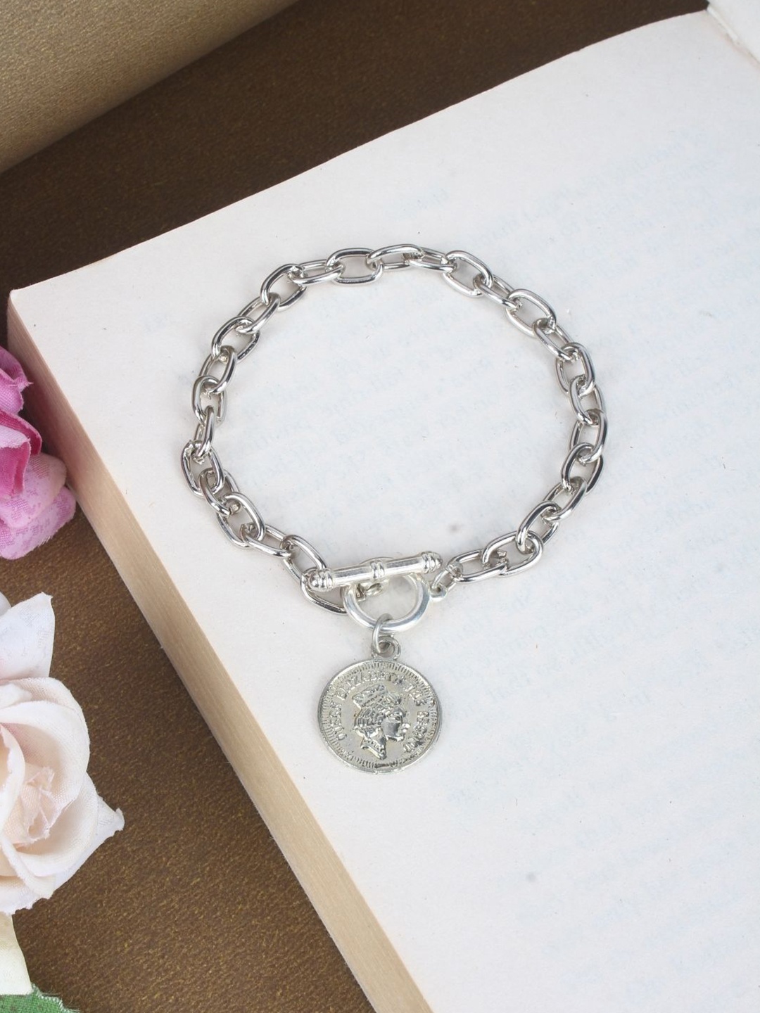 

KPOP Women Brass Silver-Plated Charm Bracelet