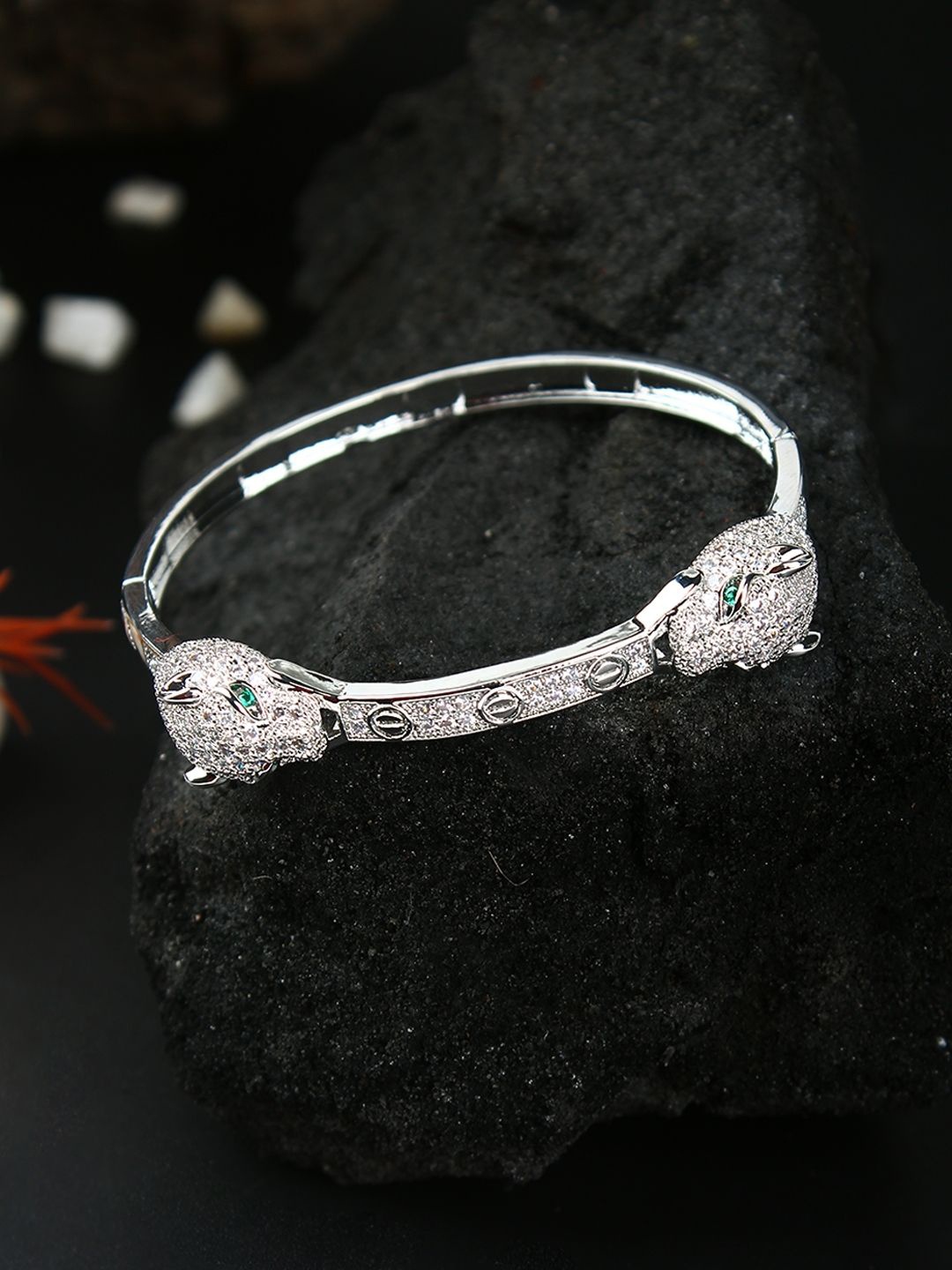 

KPOP Silver-Plated Cubic Zirconia Kada Bracelet