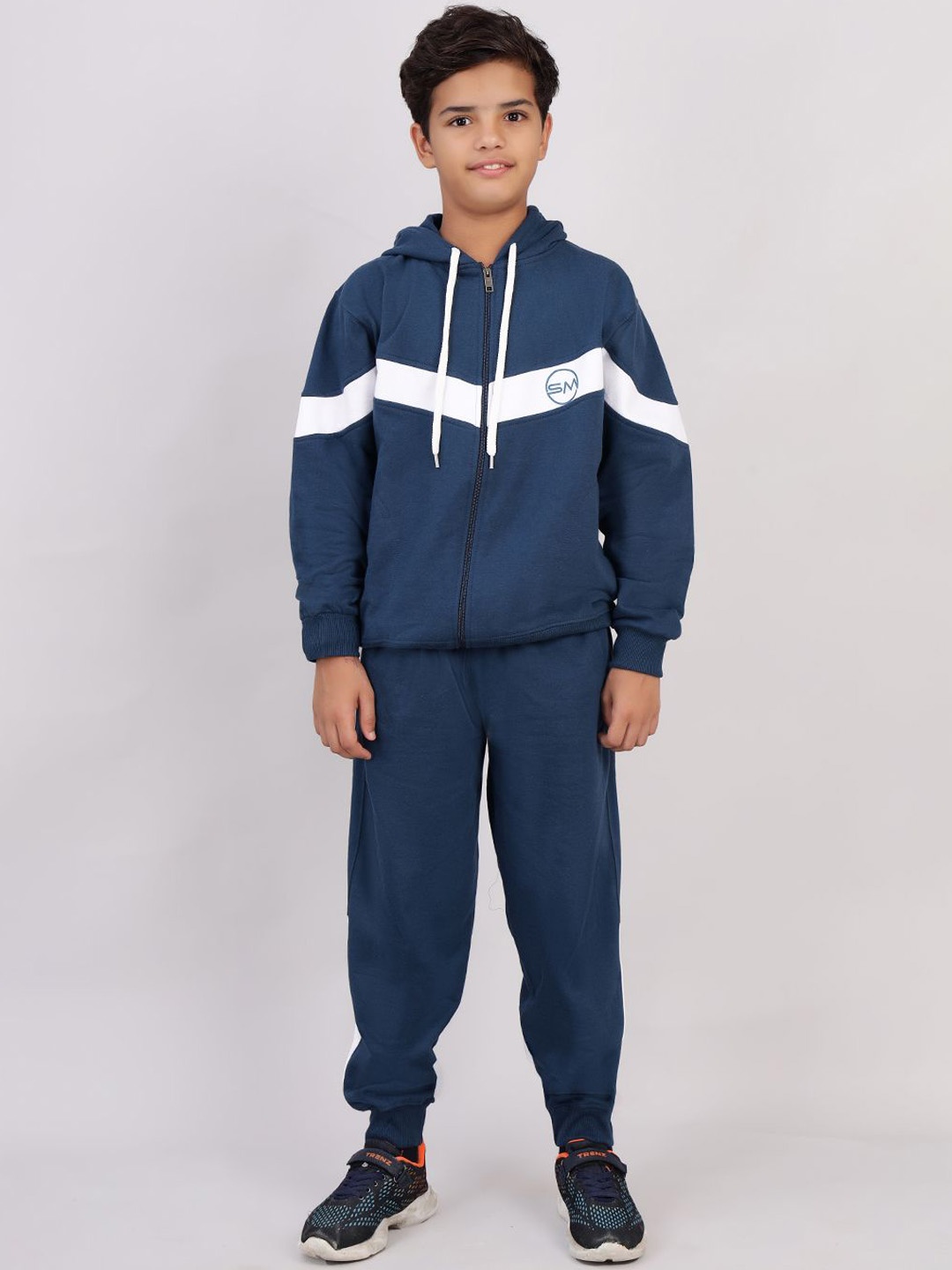 

SMSHOPMORE Boys Colorblocked Tracksuits, Navy blue