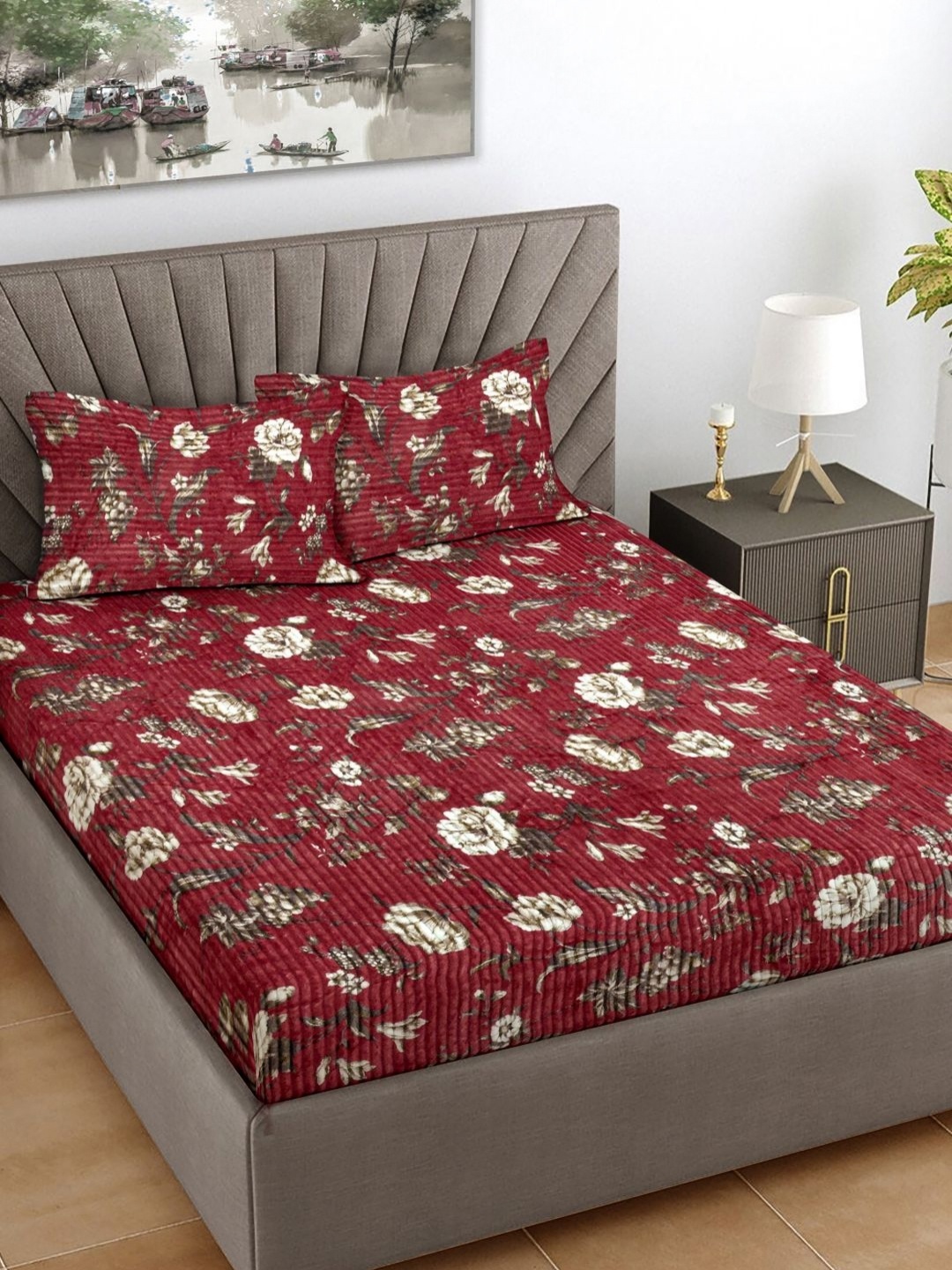 

FABINALIV Maroon & White Floral 300 TC King Bedsheet with 2 Pillow Covers