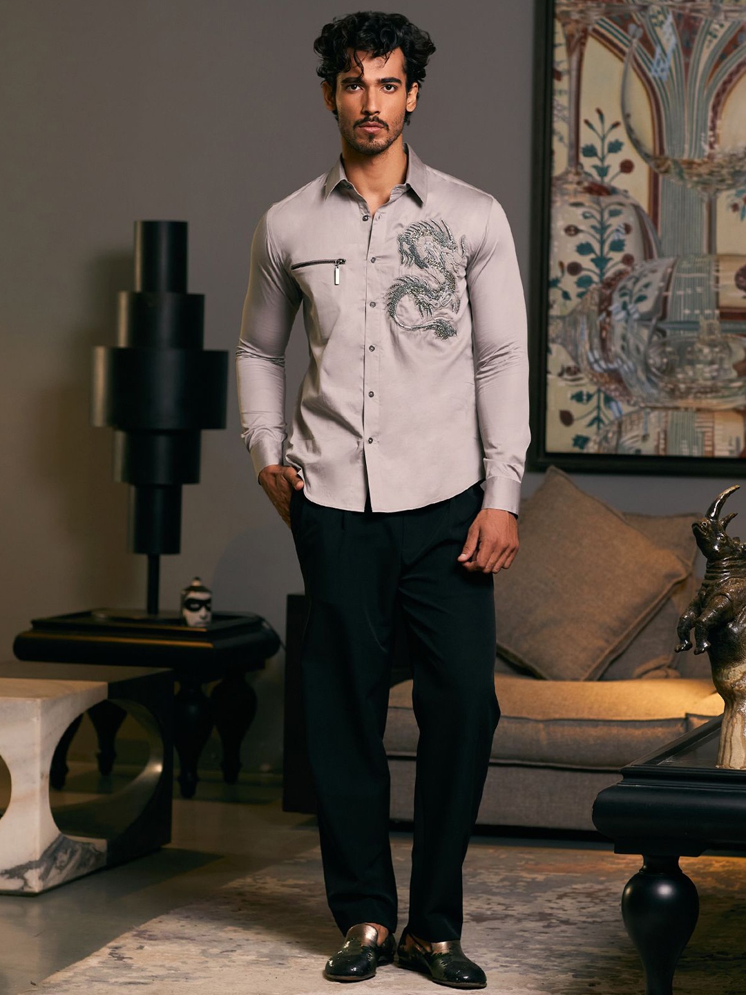 

Siddartha Tytler Men Spread Collar Solid Cotton Casual Shirt, Grey