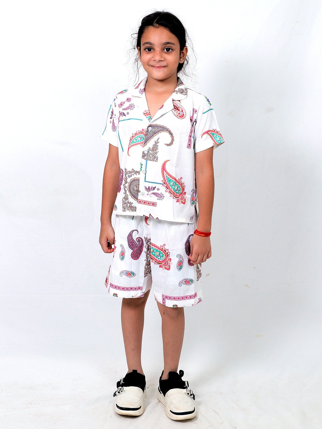 

TILISM Girls Printed Cuban Collar Pure Cotton Shirt With Shorts, Off white