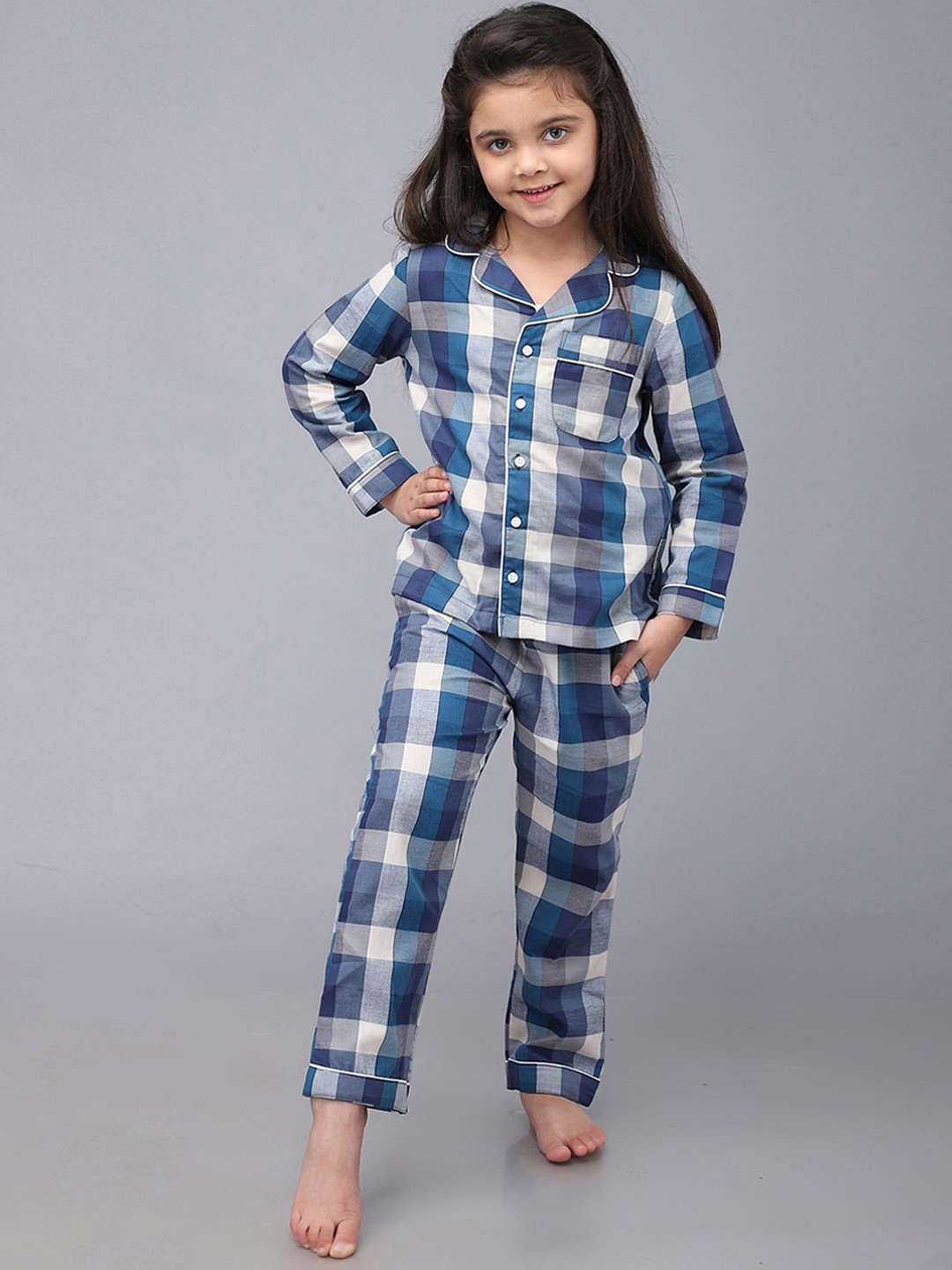 

Biglilpeople Kids Checked Night suit, Blue