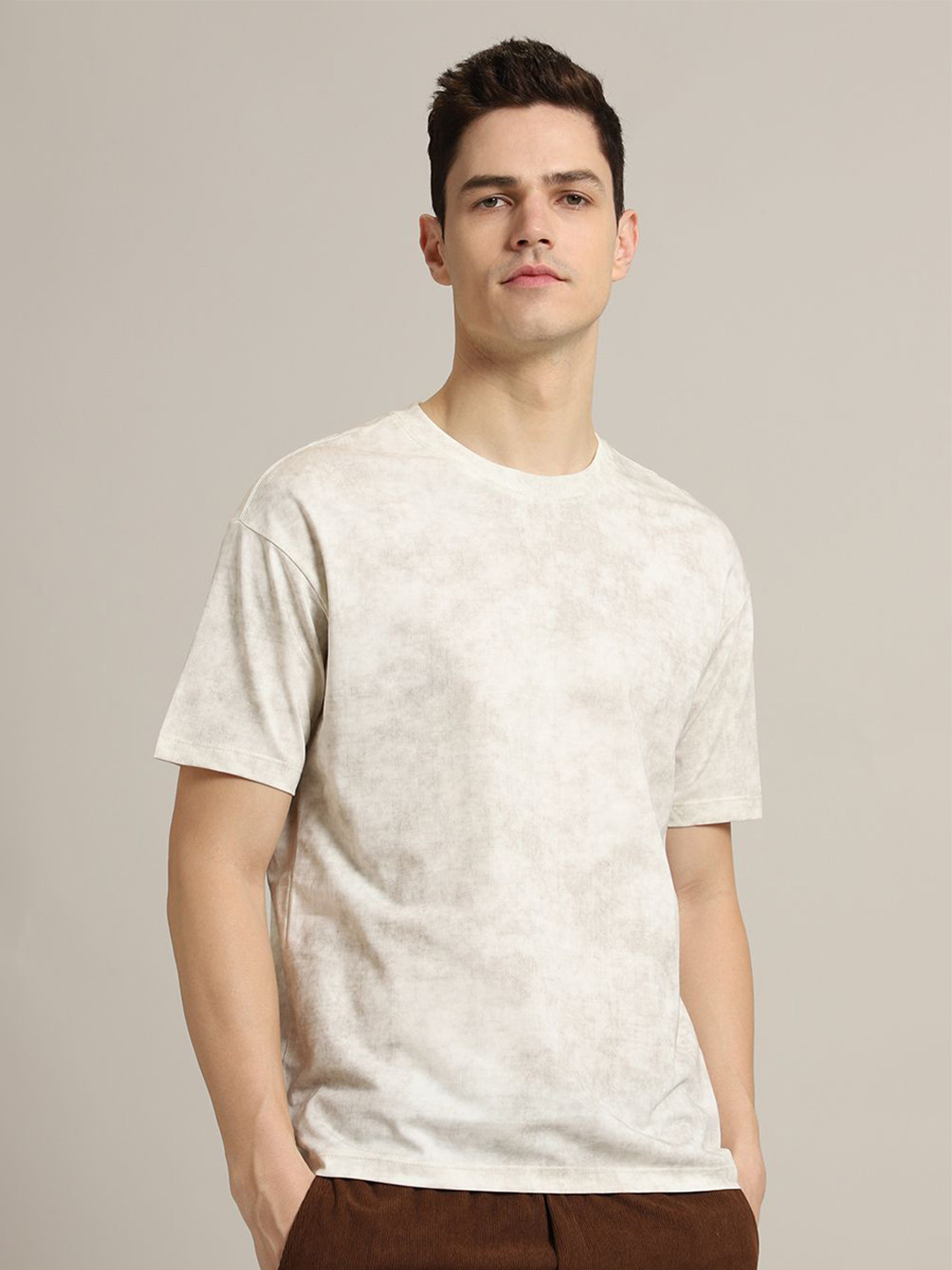 

Banana Club Men T-shirt, Off white