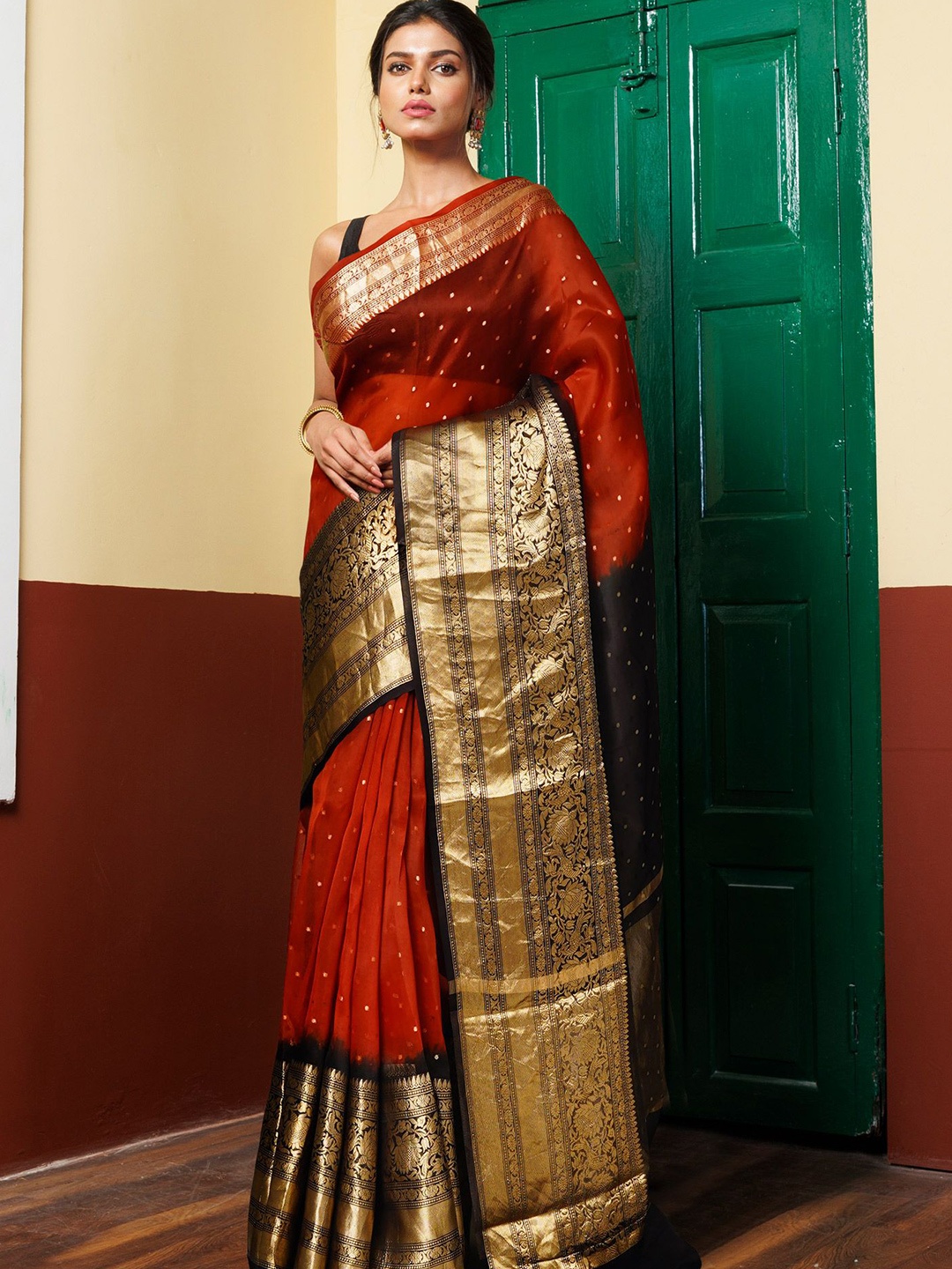 

Unnati Silks Ombre Zari Organza Handloom Banarasi Saree, Red