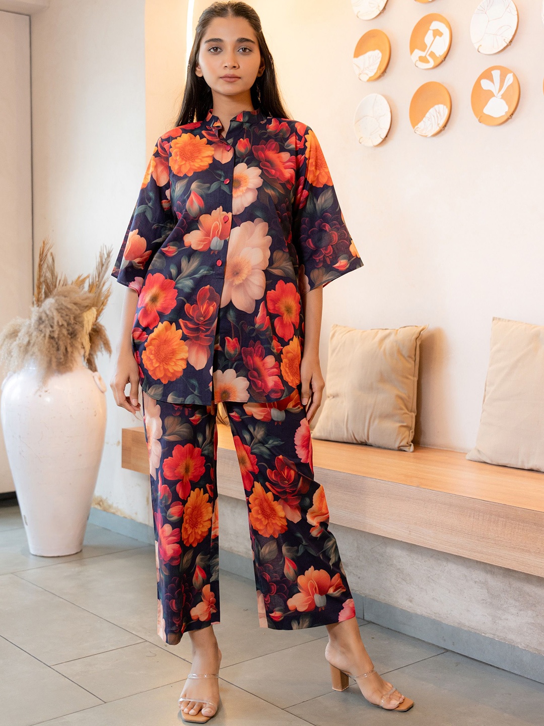 

GULABOSITABO Women Floral Printed Pure Cotton Co-ords, Navy blue