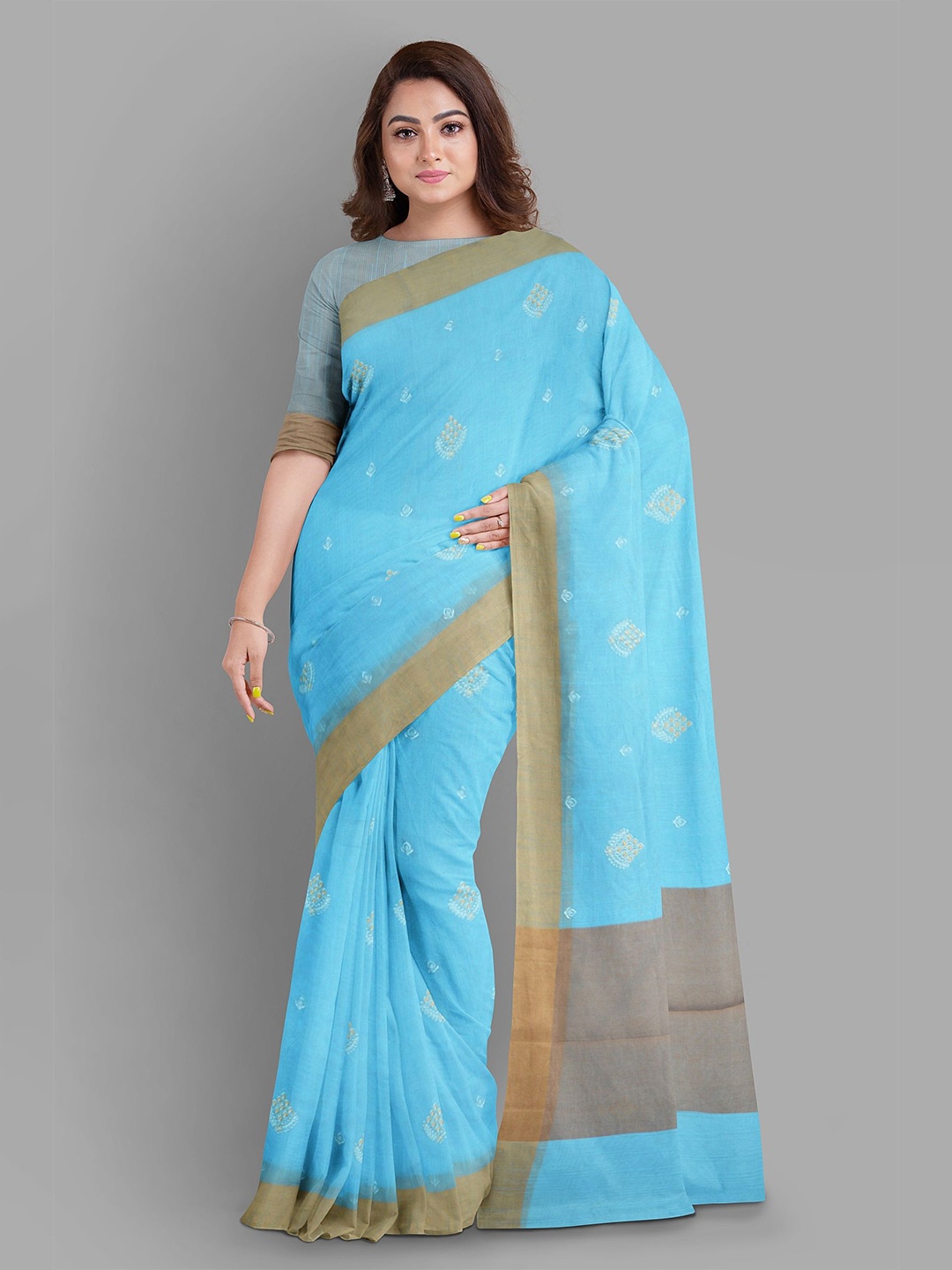 

The Chennai Silks Floral Embroidered Jute Cotton Saree, Blue