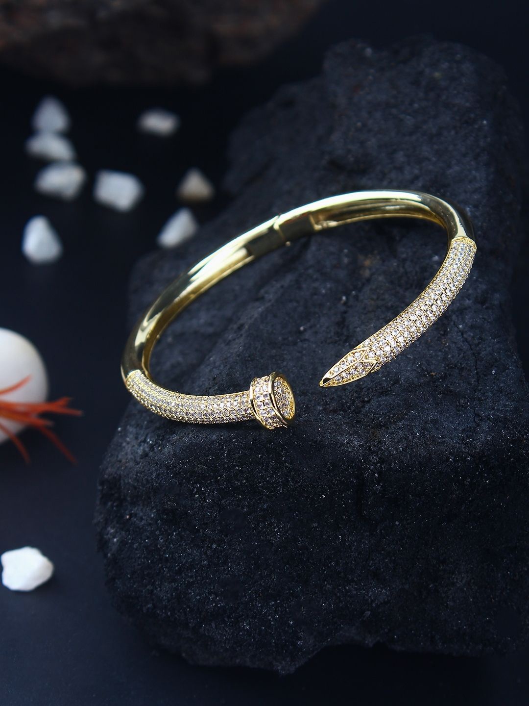 

KPOP Gold-Plated Cubic Zirconia Kada Bracelet