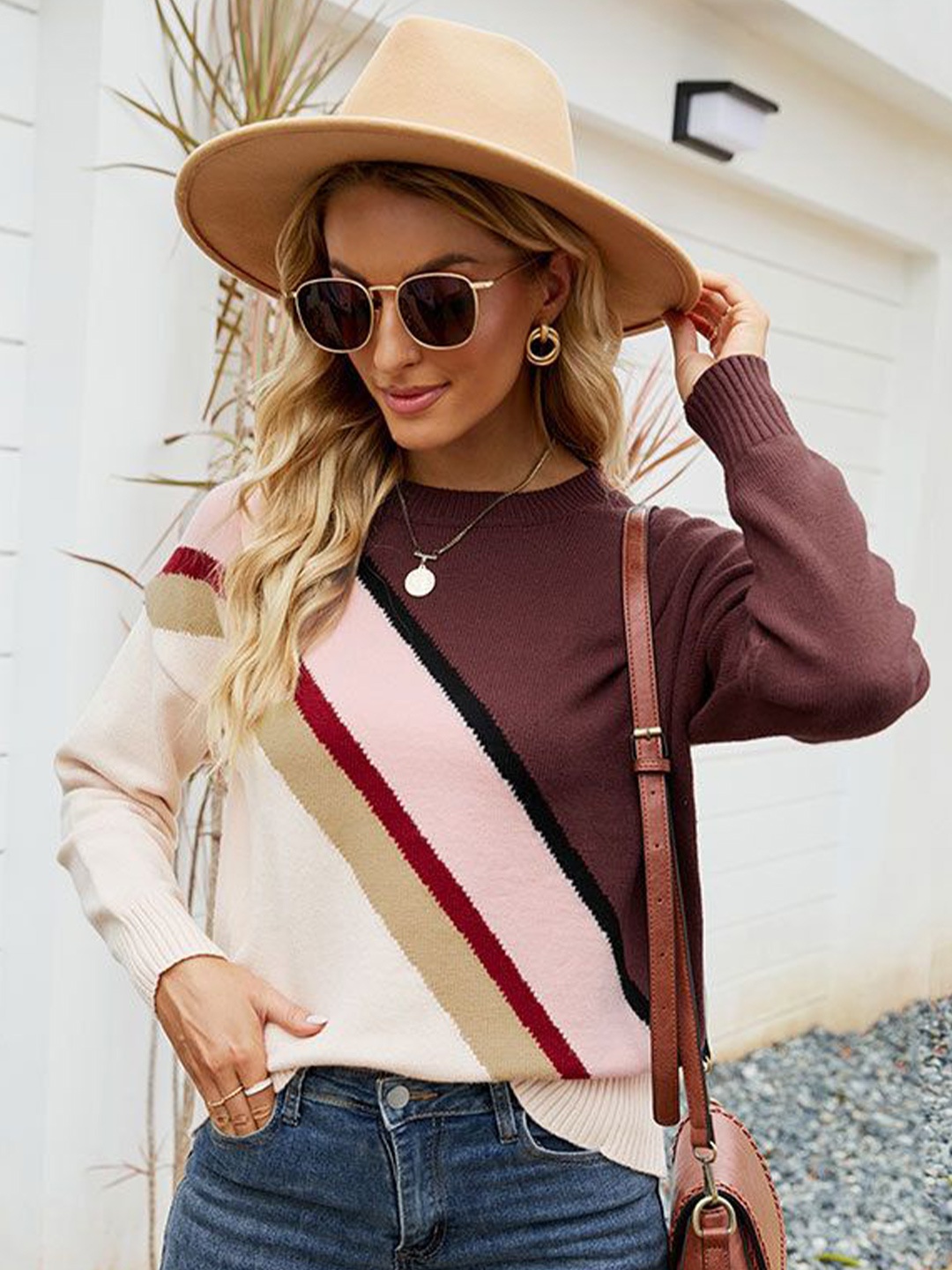 

StyleCast Women Striped Pullover, White