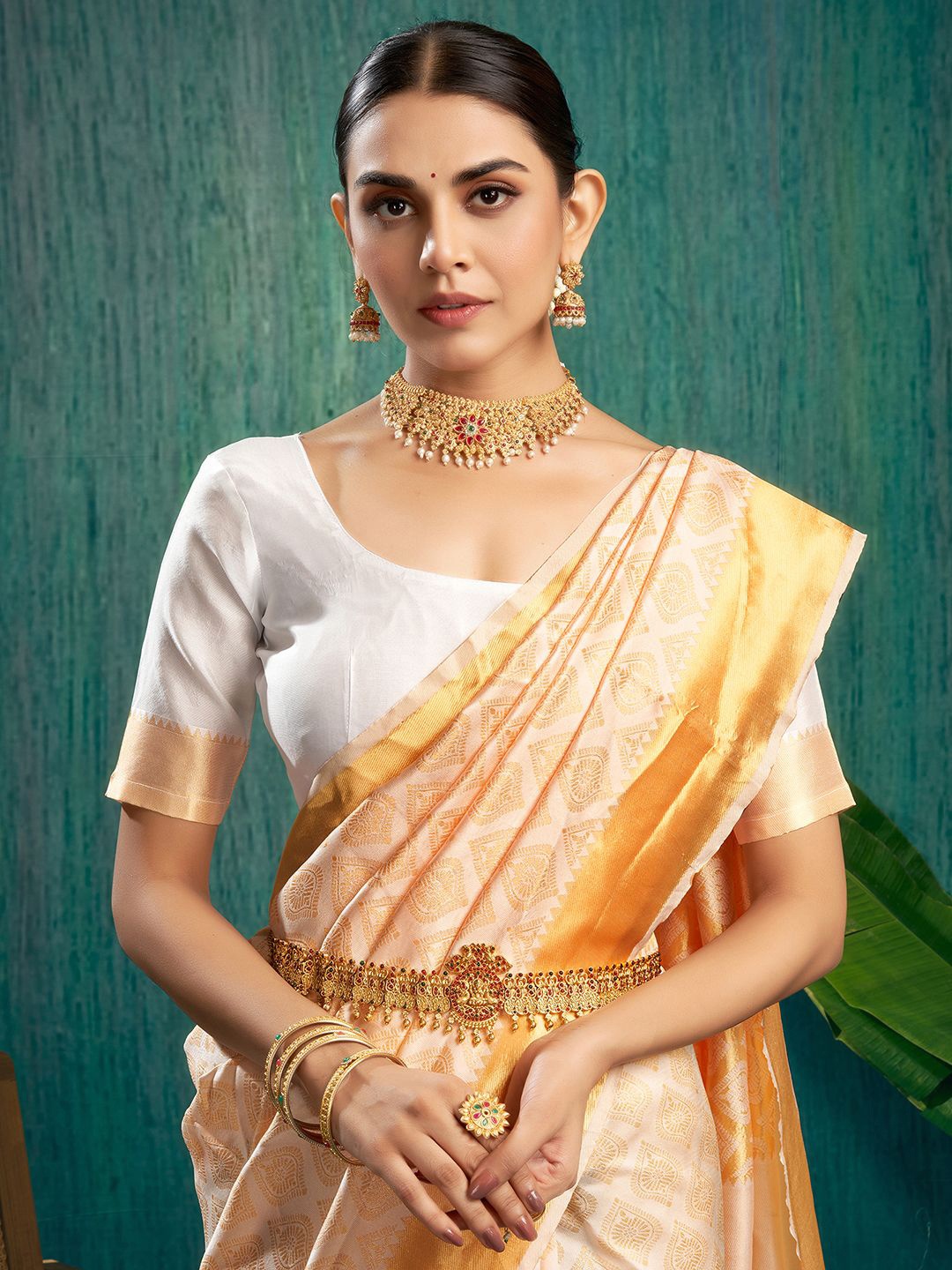 

KALINI Woven Design Kasavu Saree With Zari Border, Gold