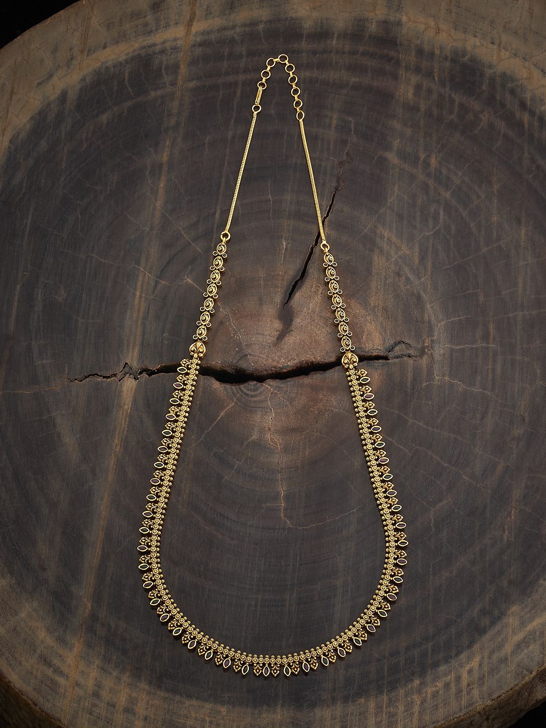 

Kushal's Fashion Jewellery Copper Gold-Plated Stones Studded Antique Necklace