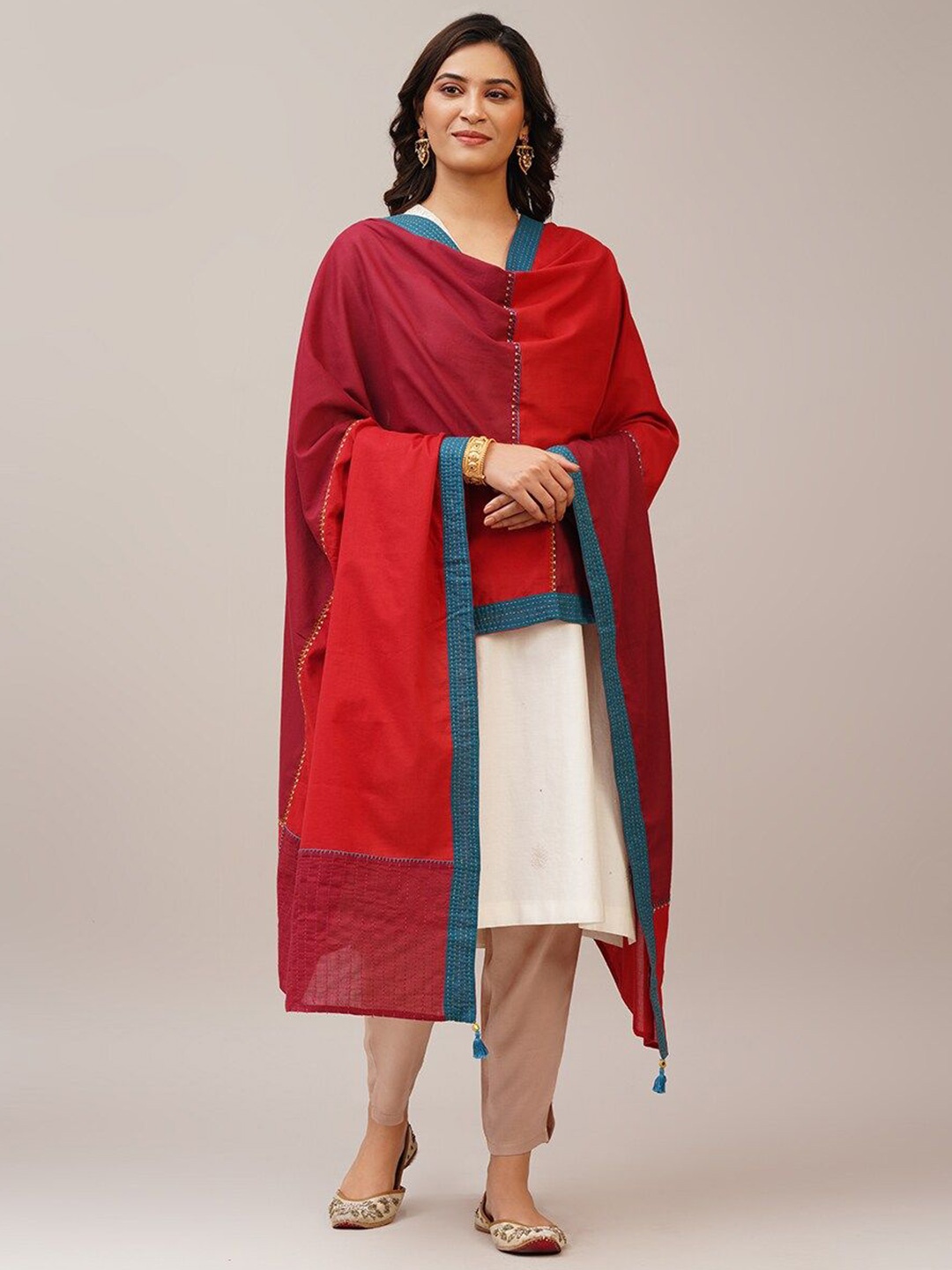 

JAYPORE Embroidered Dupatta, Red