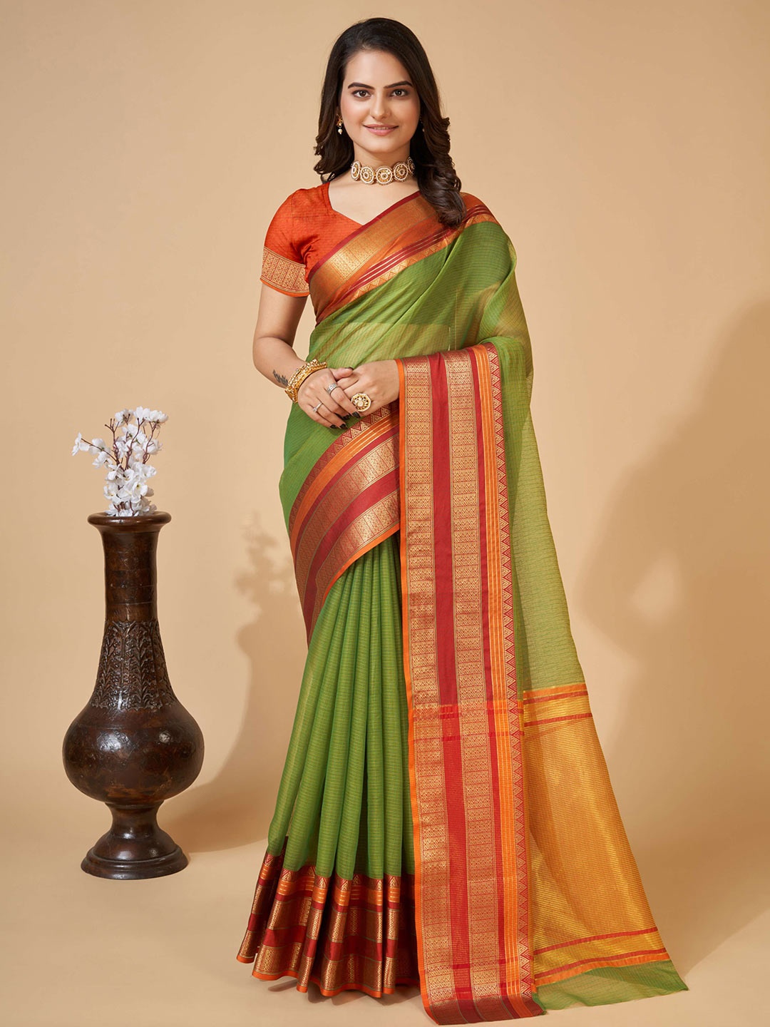 

Kriyansh Woven Design Zari Banarasi Saree, Lime green