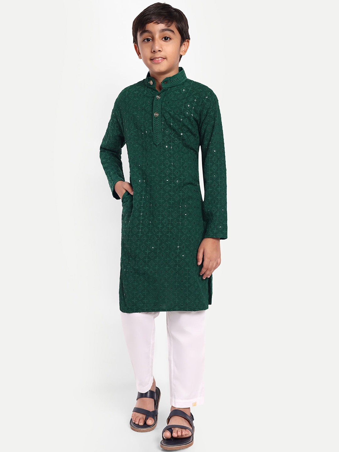 

FEBVIBE Boys Floral Embroidered Regular Pure Cotton Kurta with Pyjamas, Green