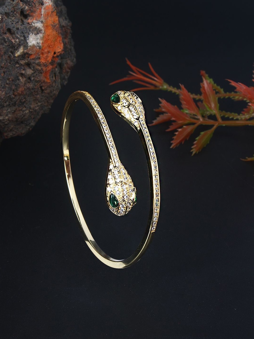 

KPOP Cubic Zirconia Studded Gold-Plated Bangle-Style Bracelet