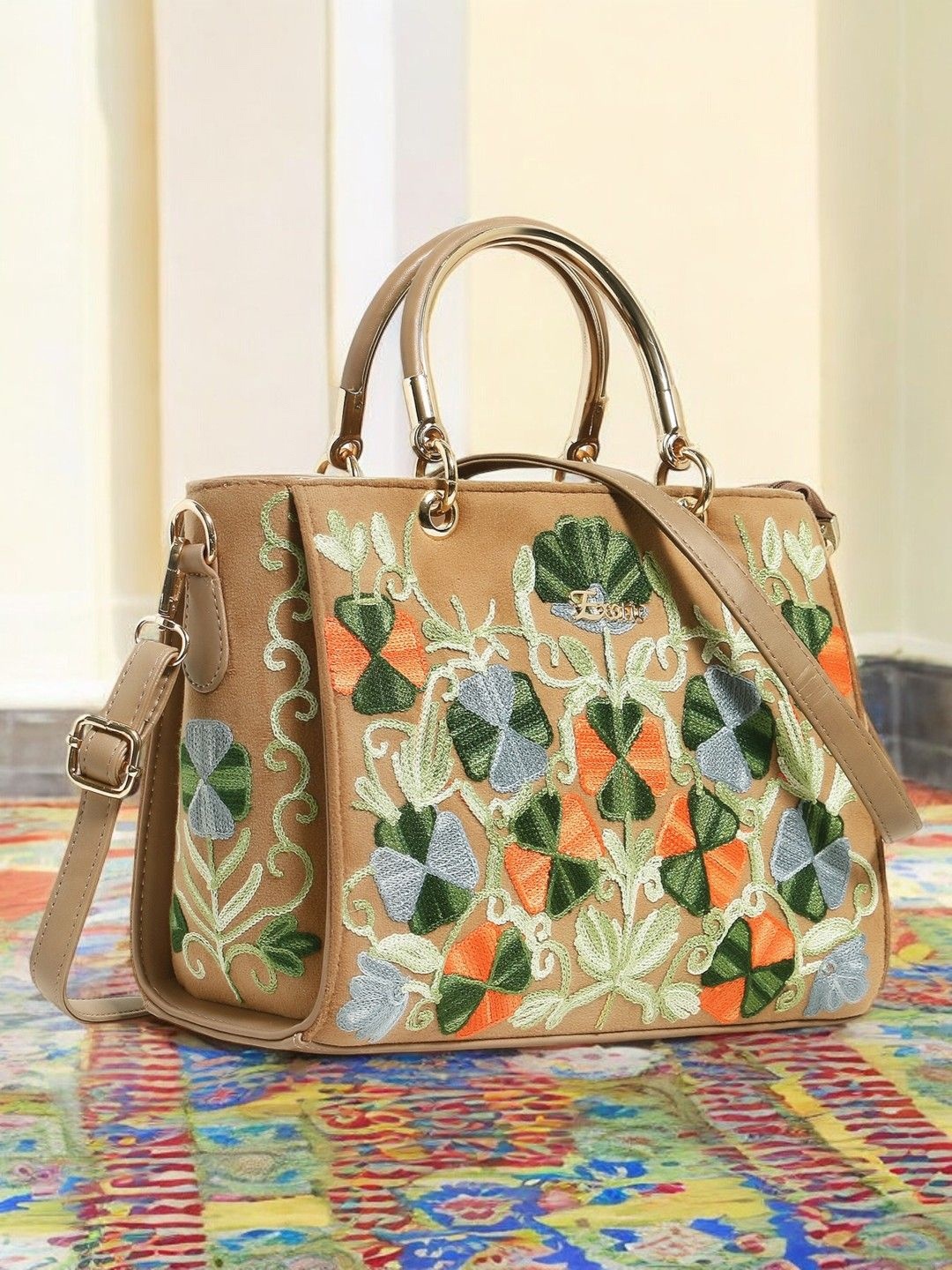 

Exotic Women Embroidered Floral PU Bucket Handheld Bag, Beige
