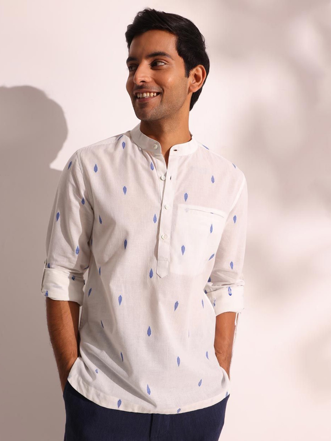 

Fabindia Men Band Collar Conversational Printed Cotton Slim Fit Casual Shirt, White