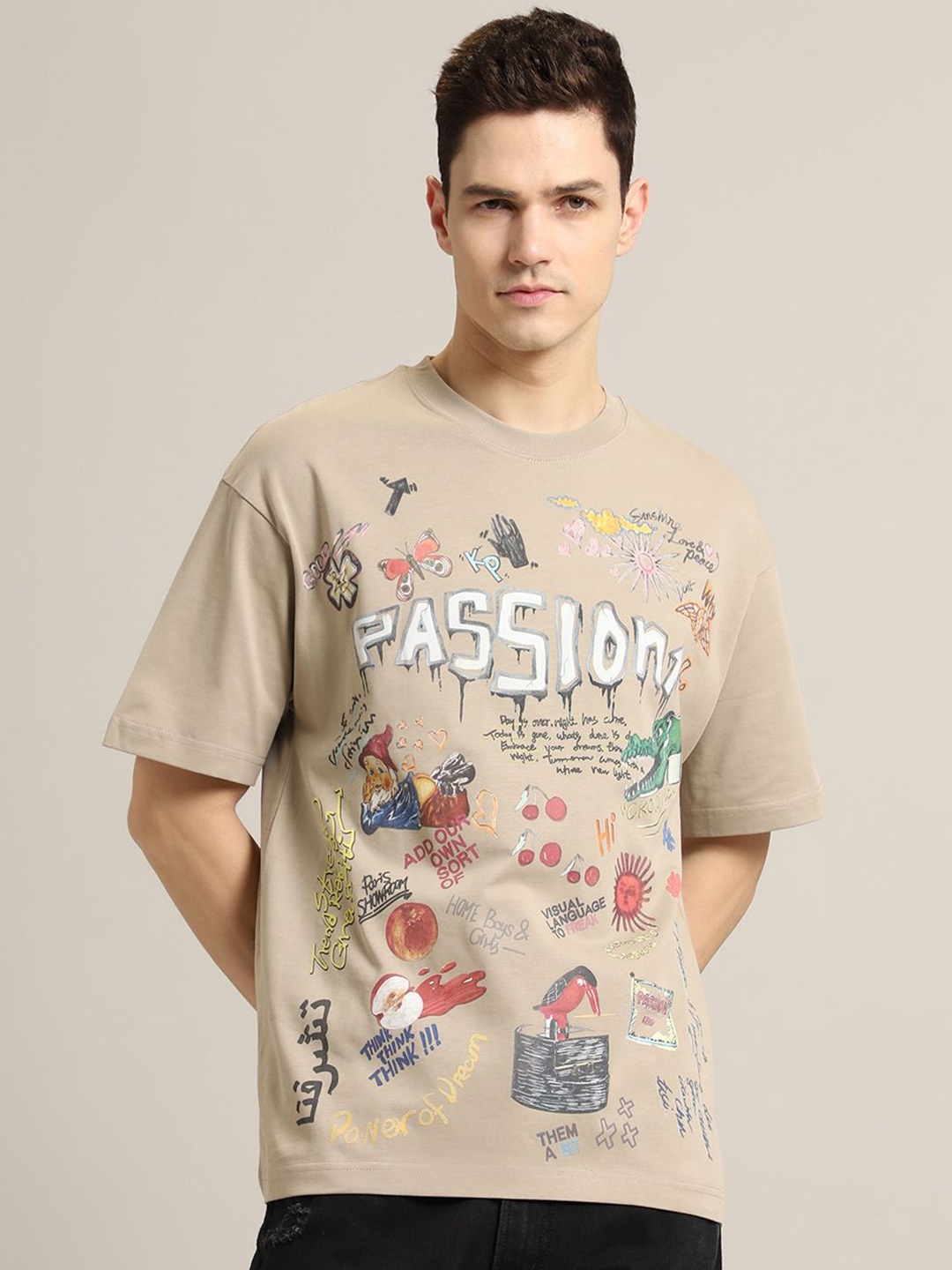 

Banana Club Men Printed T-shirt, Beige
