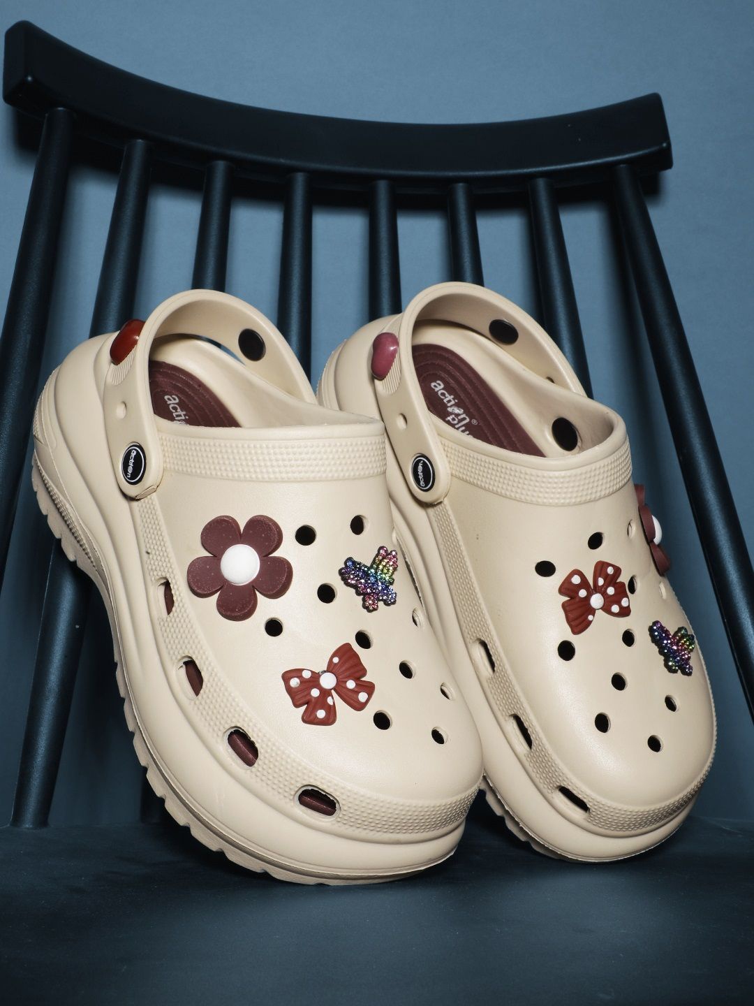 

Action Women Rubber Clogs, Beige