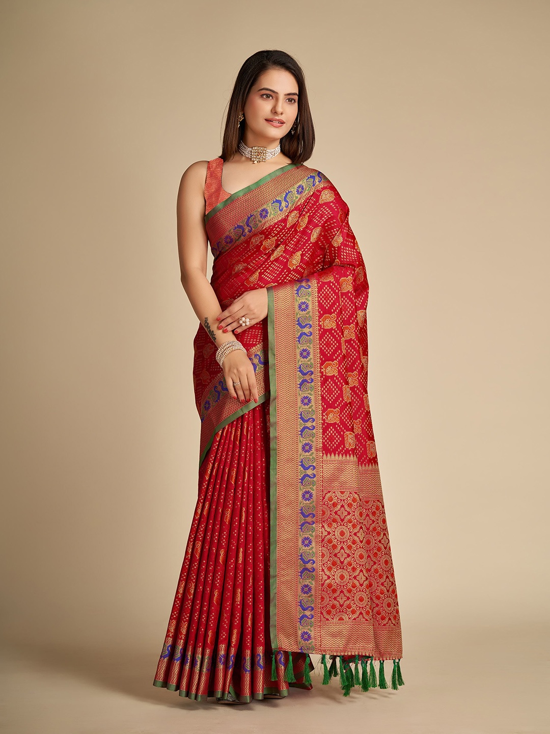 

Kriyansh Woven Design Zari Handwoven Banarasi Saree, Red
