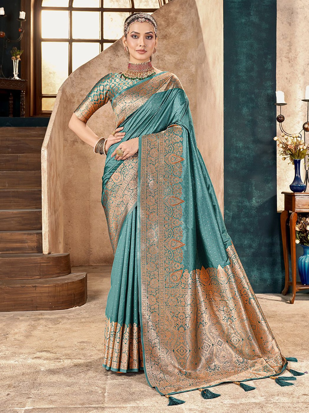 

Mehrang Woven Design Zari Banarasi Saree, Blue