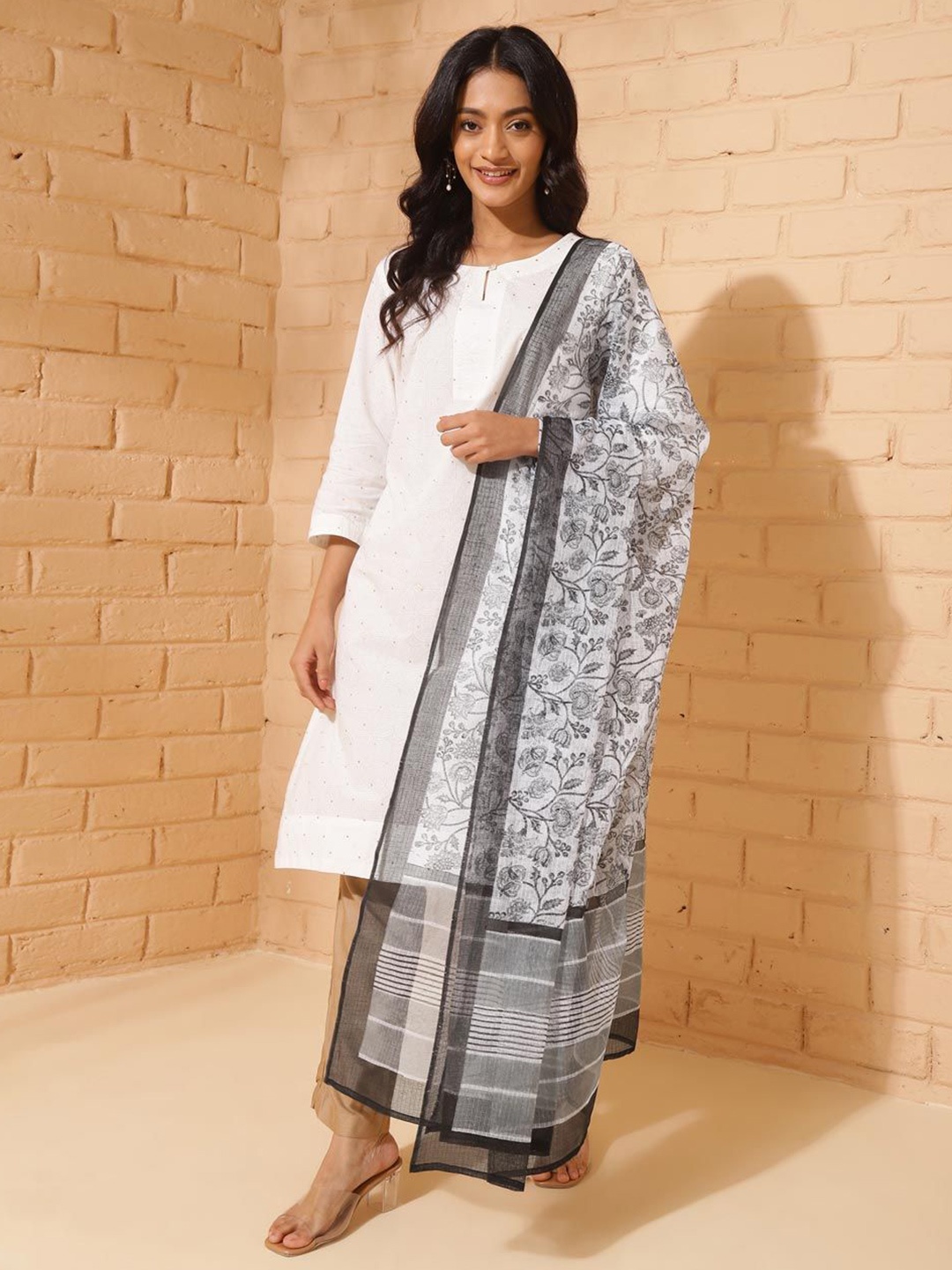 

Fabindia Floral Block Printed Cotton Silk Dupatta, White