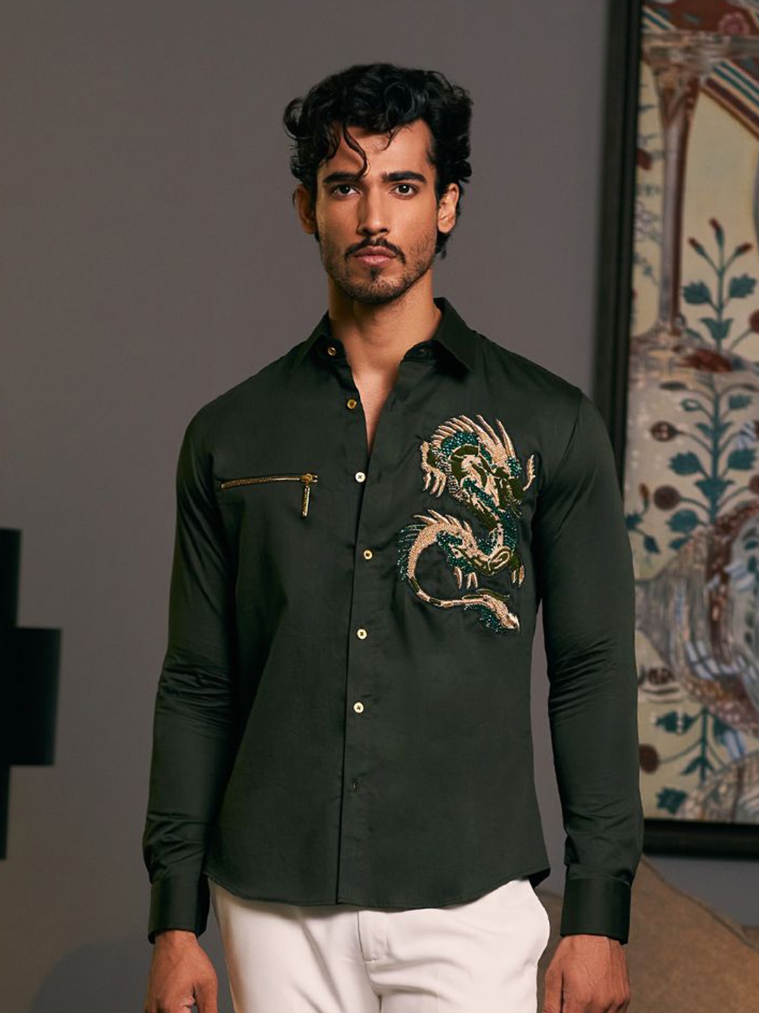 

Siddartha Tytler Men Spread Collar Floral Printed Cotton Casual Shirt, Olive