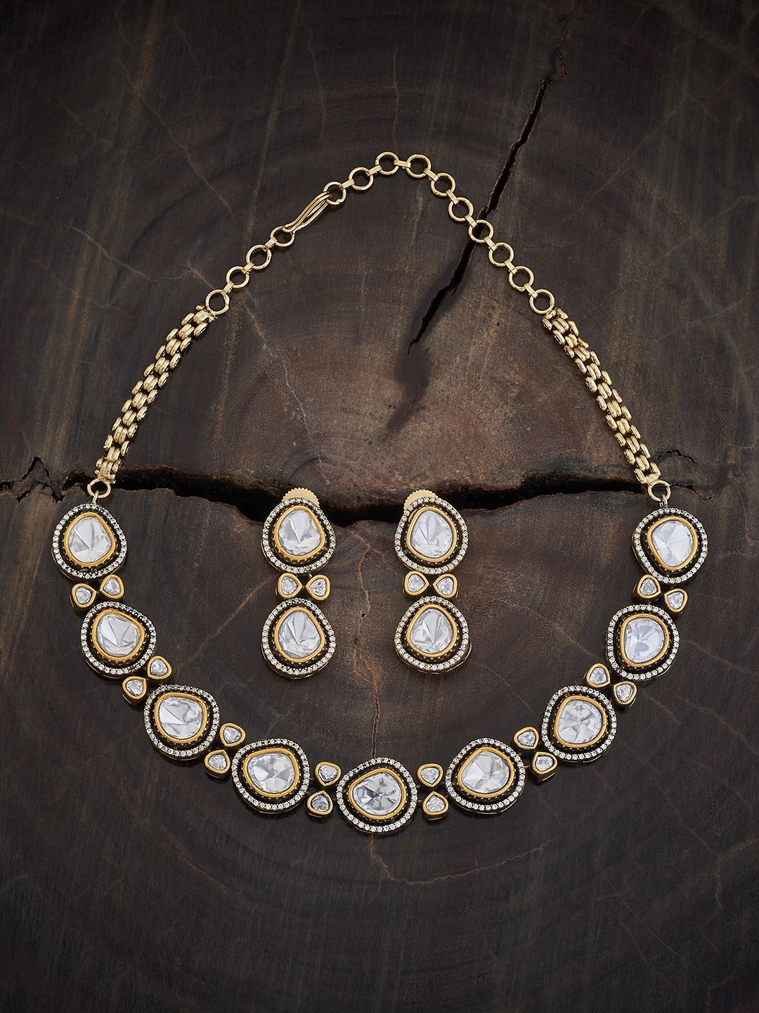 

Kushal's Fashion Jewellery Copper Kundan Studded Jewellery Set, White