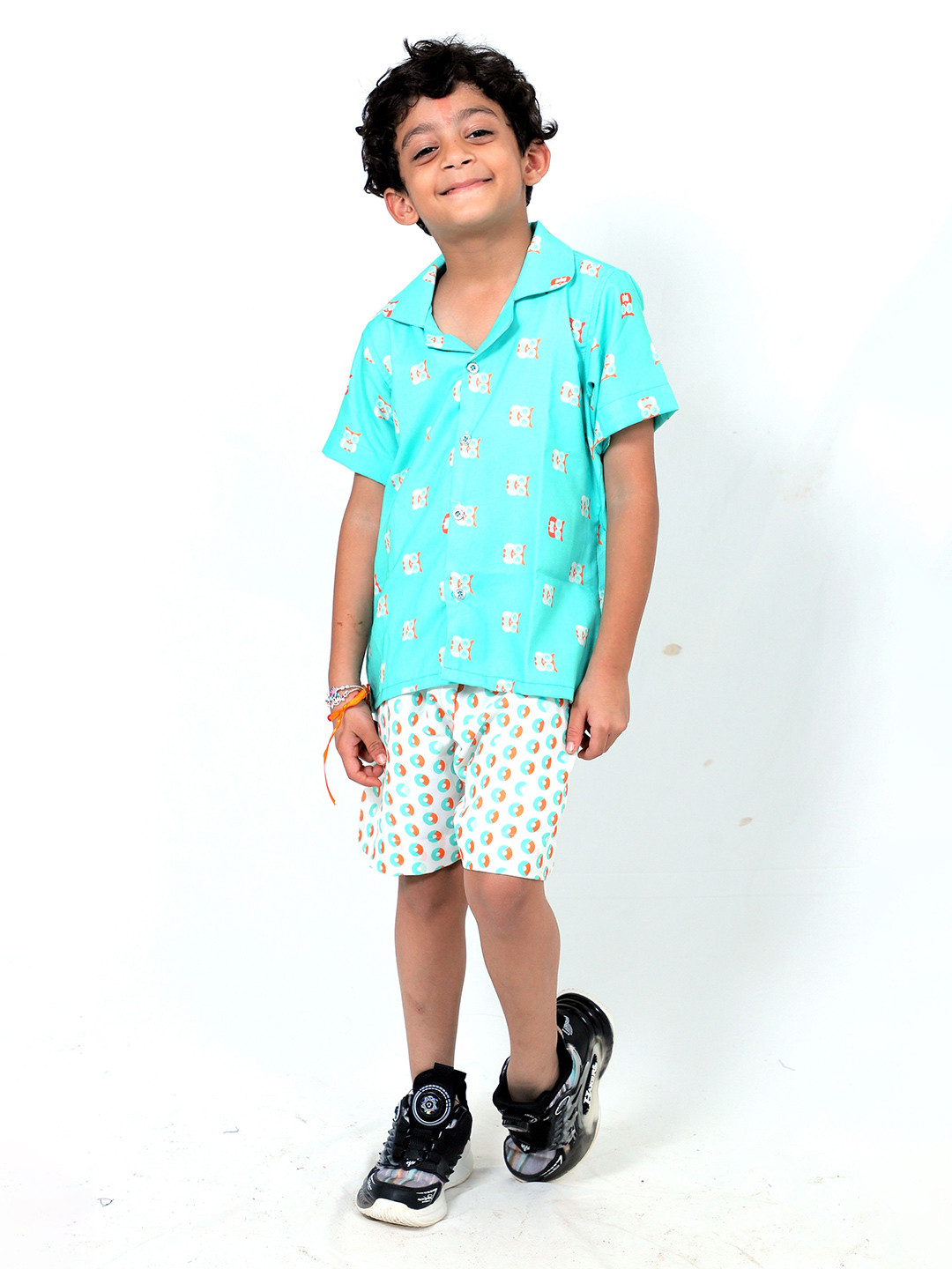 

TILISM Boys Printed Cuban Collar Pure Cotton Shirt With Shorts, White