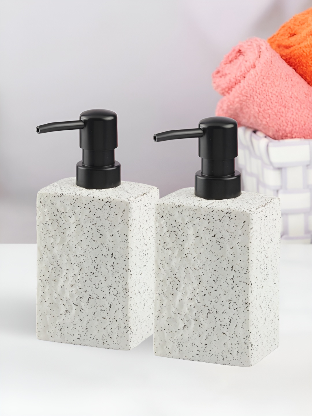 

Kookee White 2 piece Abstract Ceramic Soap Dispenser