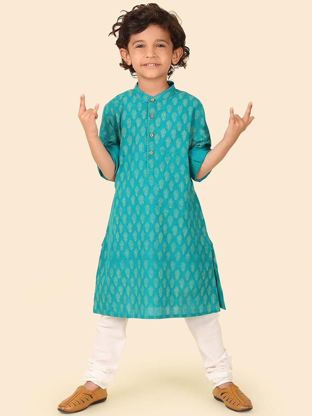 

Fabindia Boys Ethnic Motifs Mandarin Collar Straight Kurta, Teal